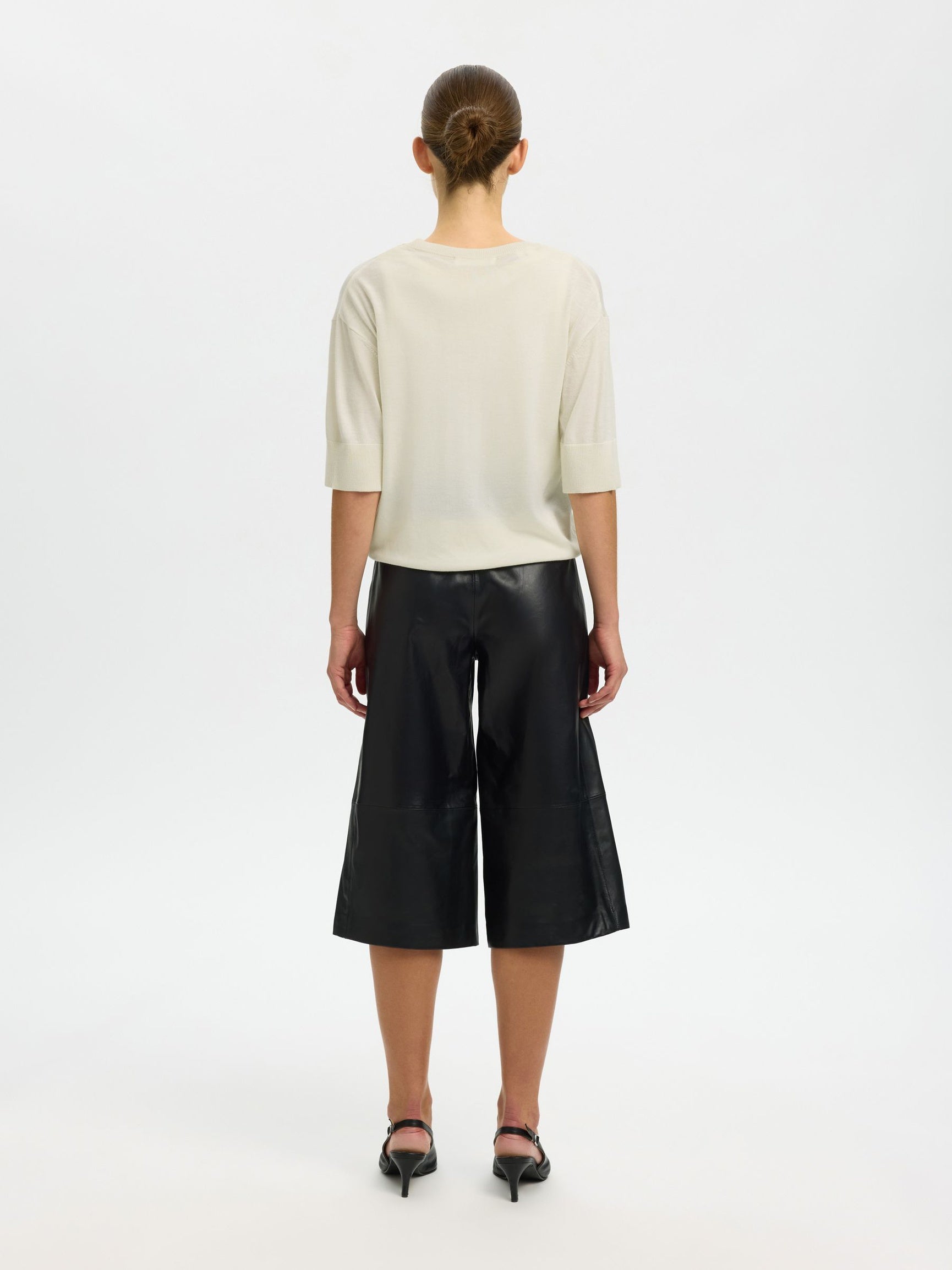 THEA SS KNIT MERINO V-NECK