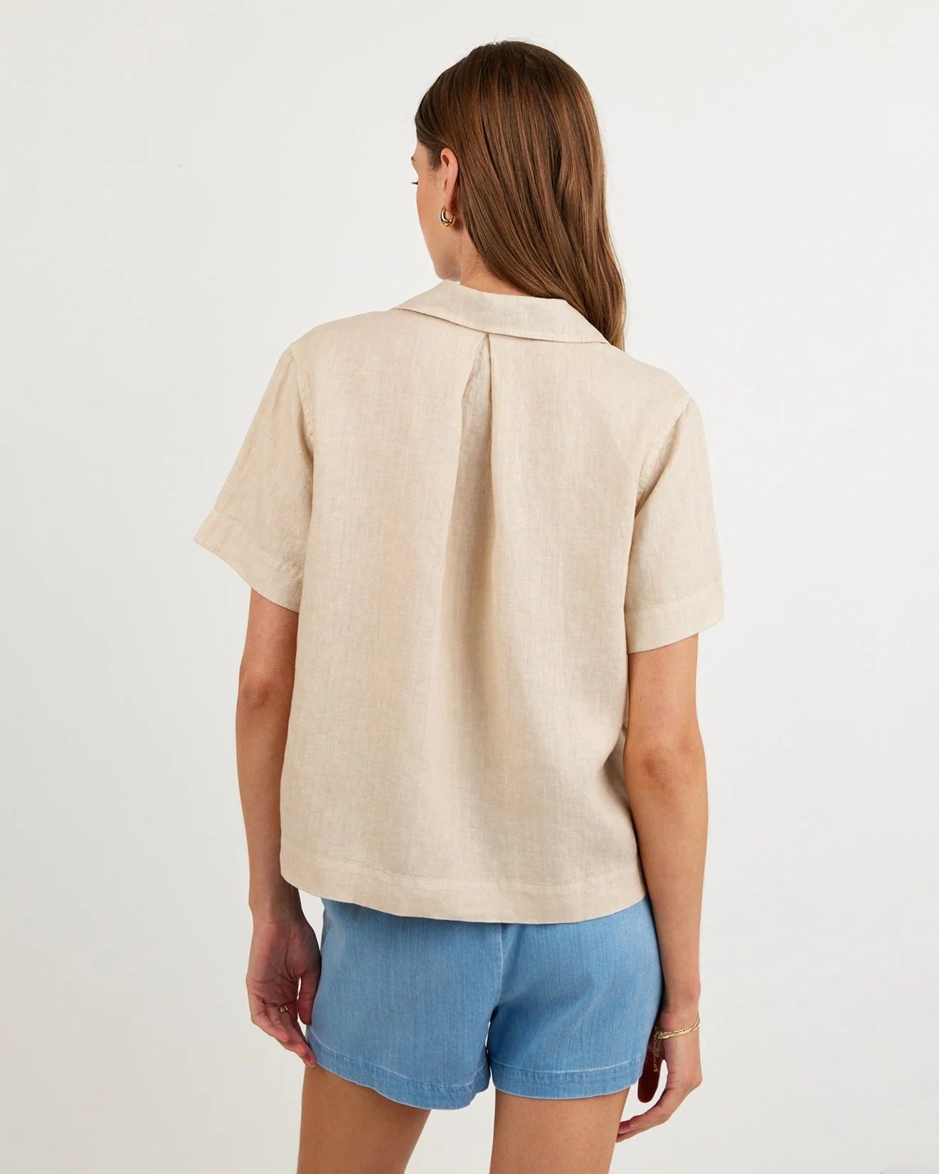 SHORT SLEEVE FLOWY BUTTON DOWN