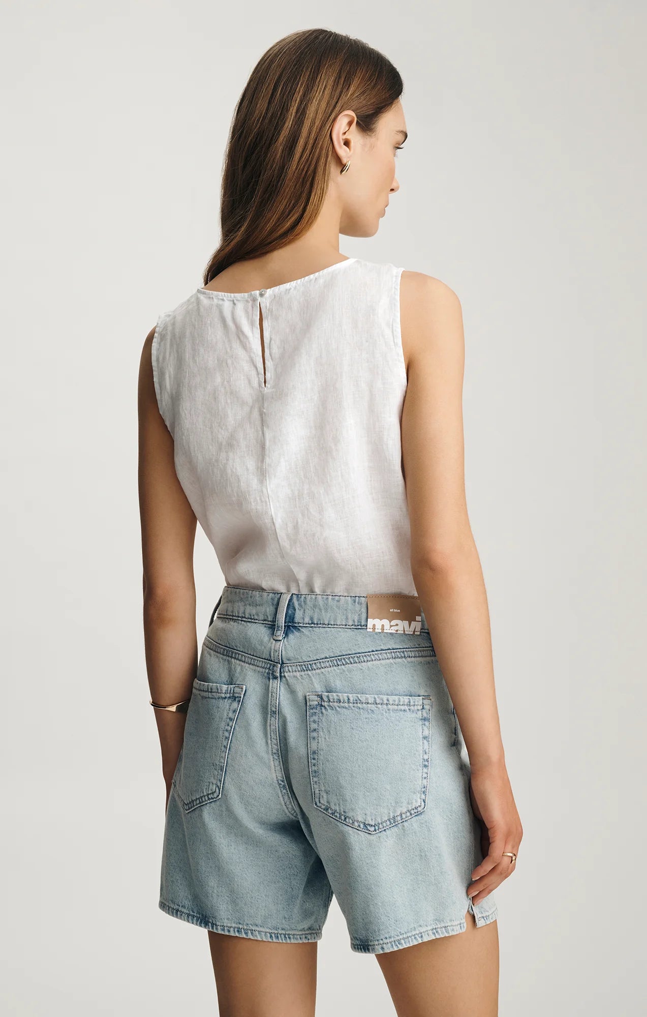 NELLA SHORT