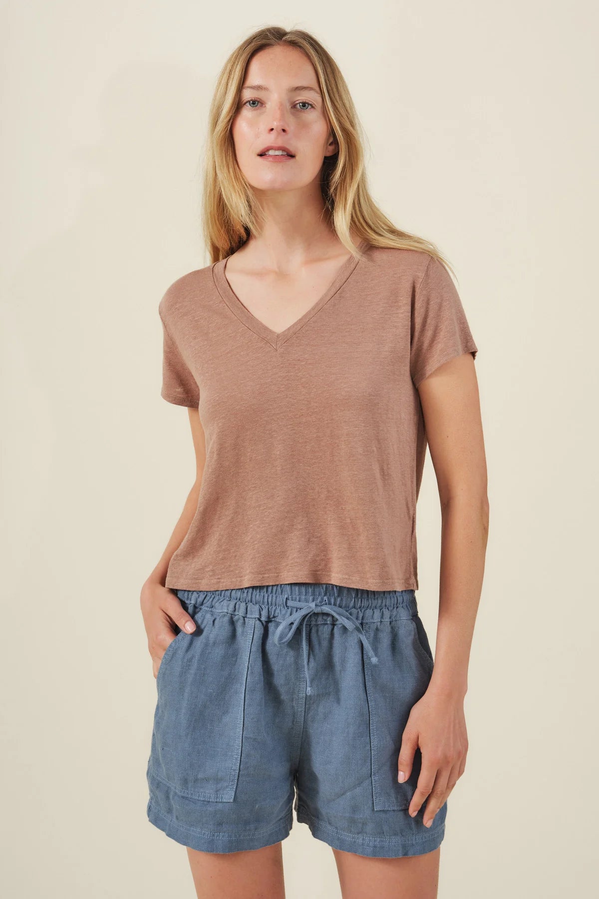 AMBER TEE