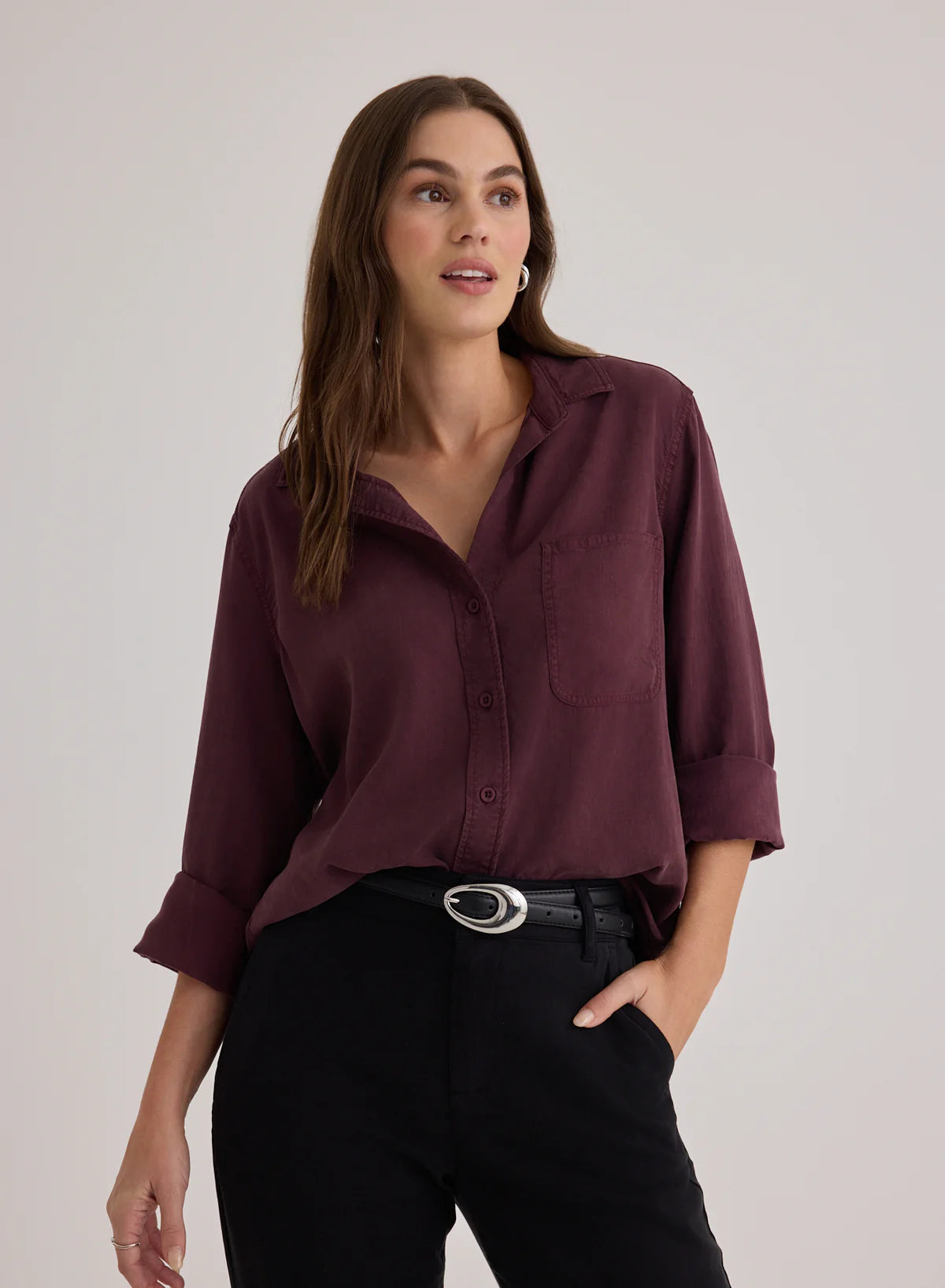 SHIRT TAIL BUTTON DOWN