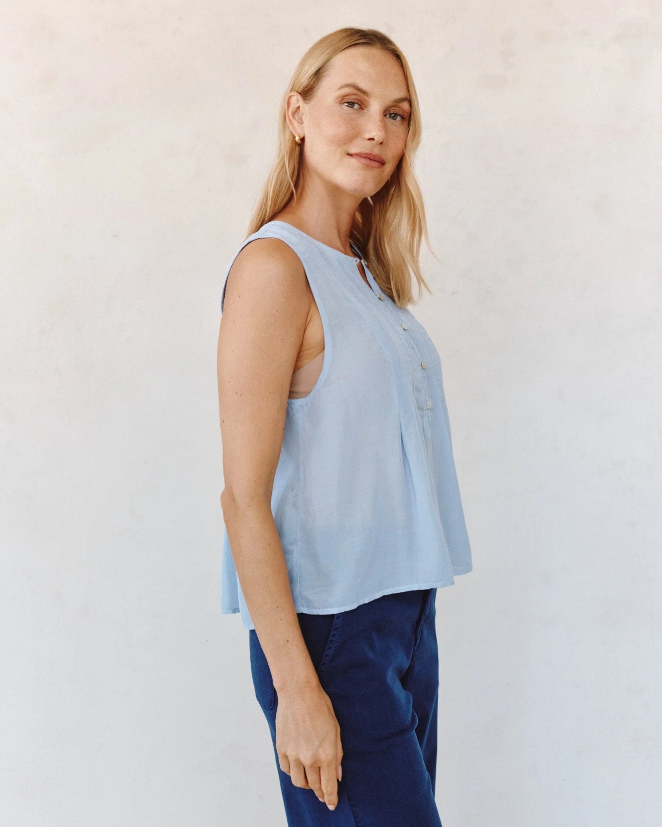 SLEEVELESS PINTUCK PULLOVER