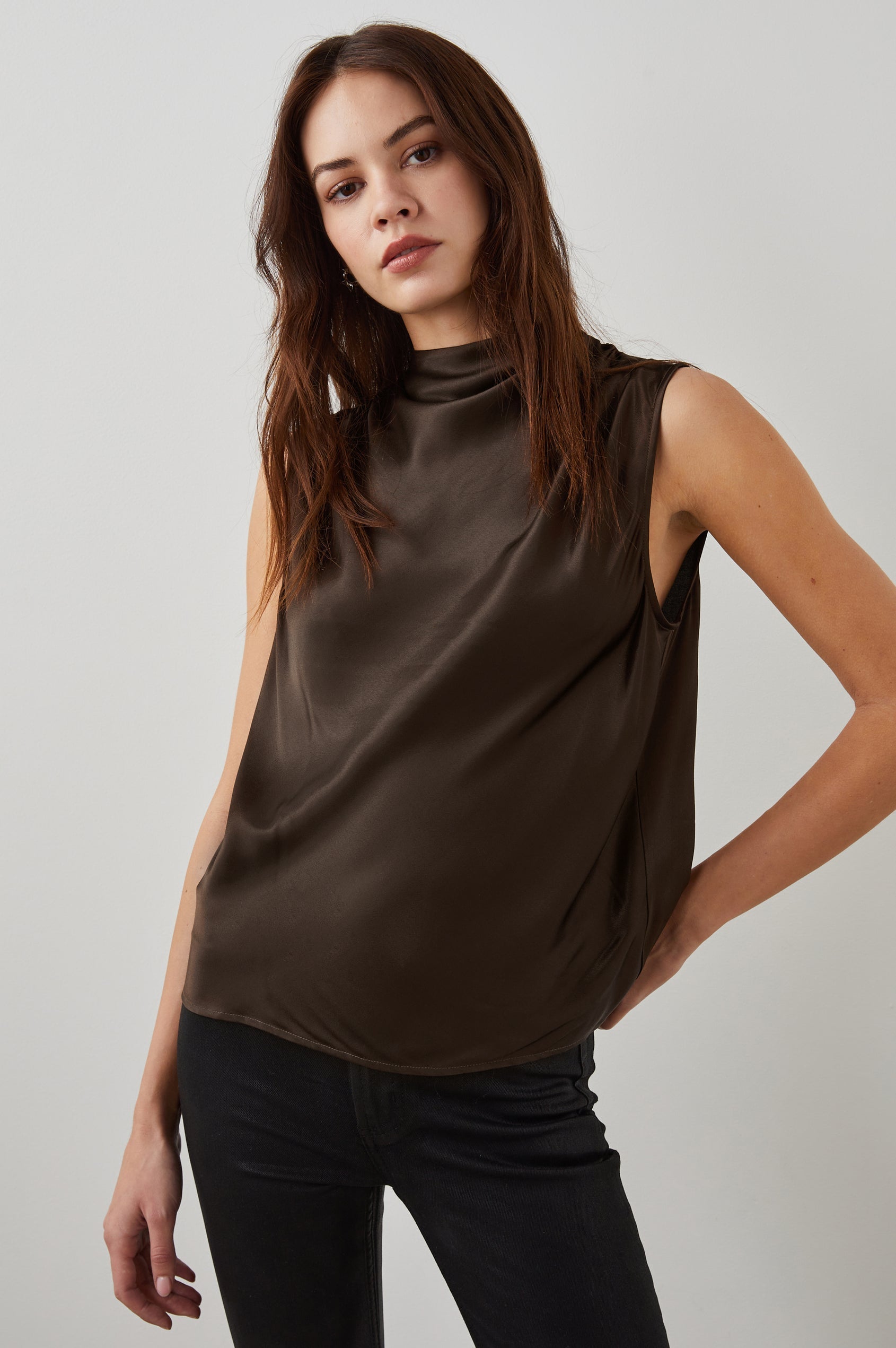 KALEEN SLEEVELESS TOP