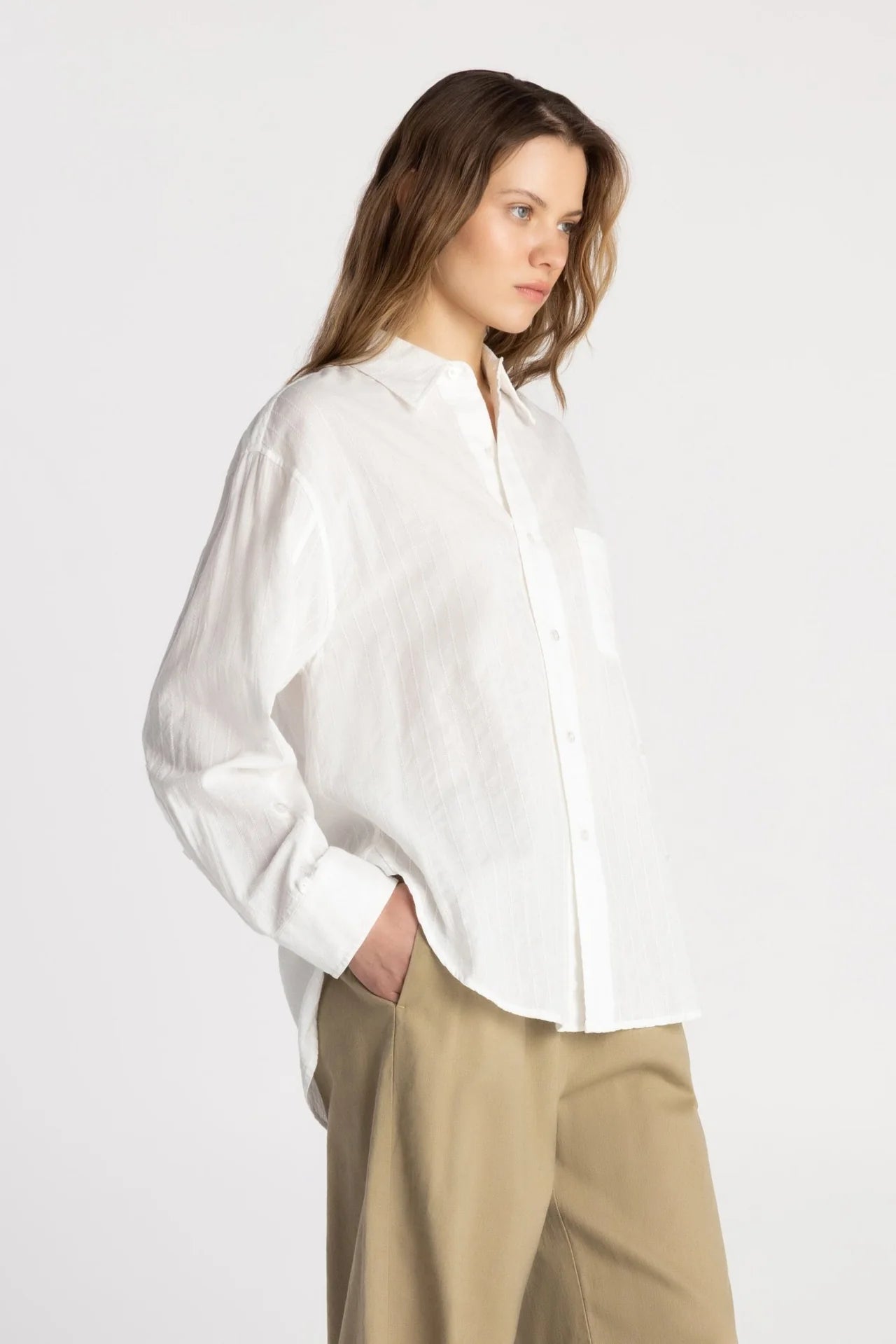 THE AM TO PM BOYFRIEND SHIRT DOVE