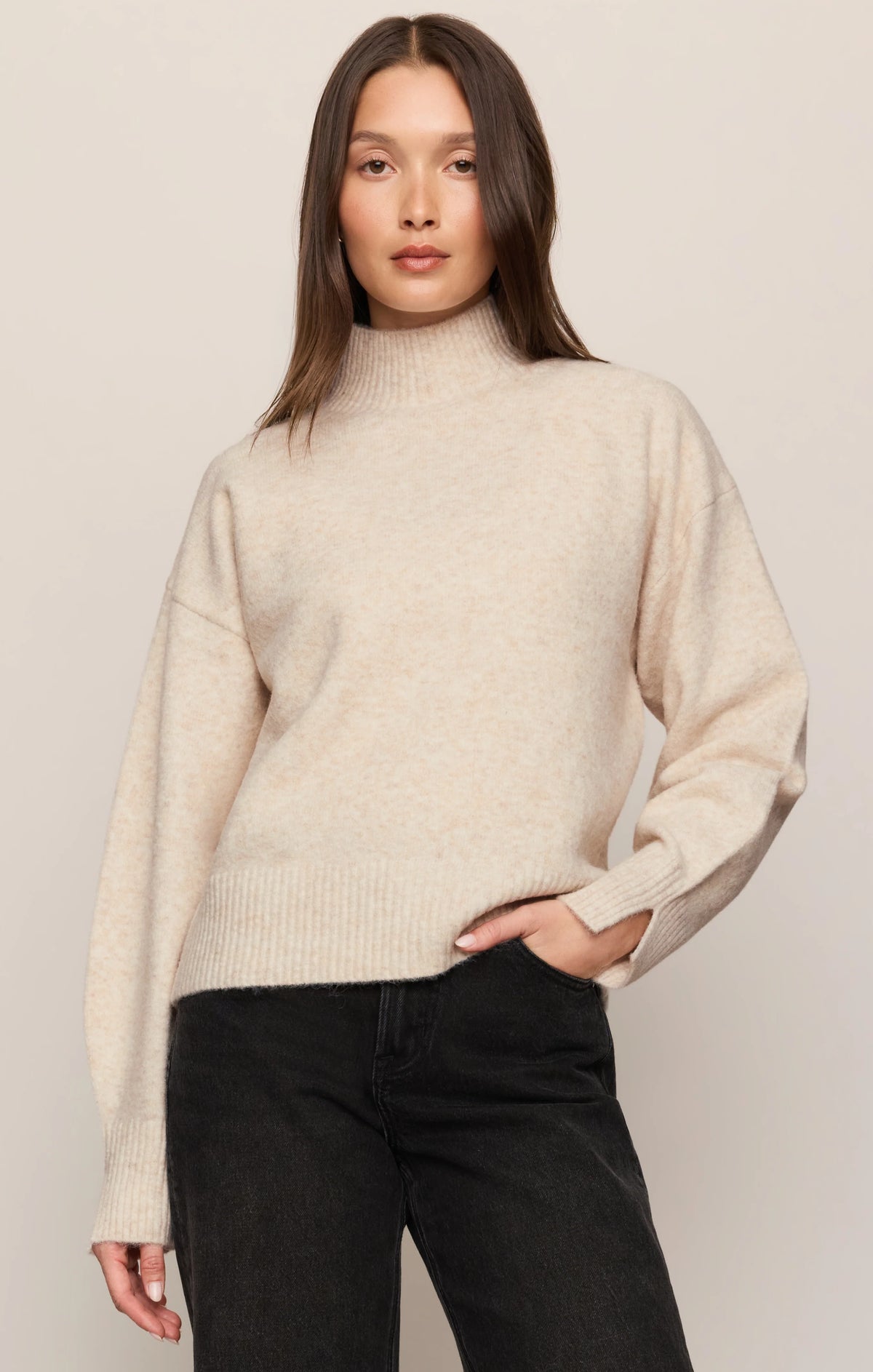 NESSA SWEATER