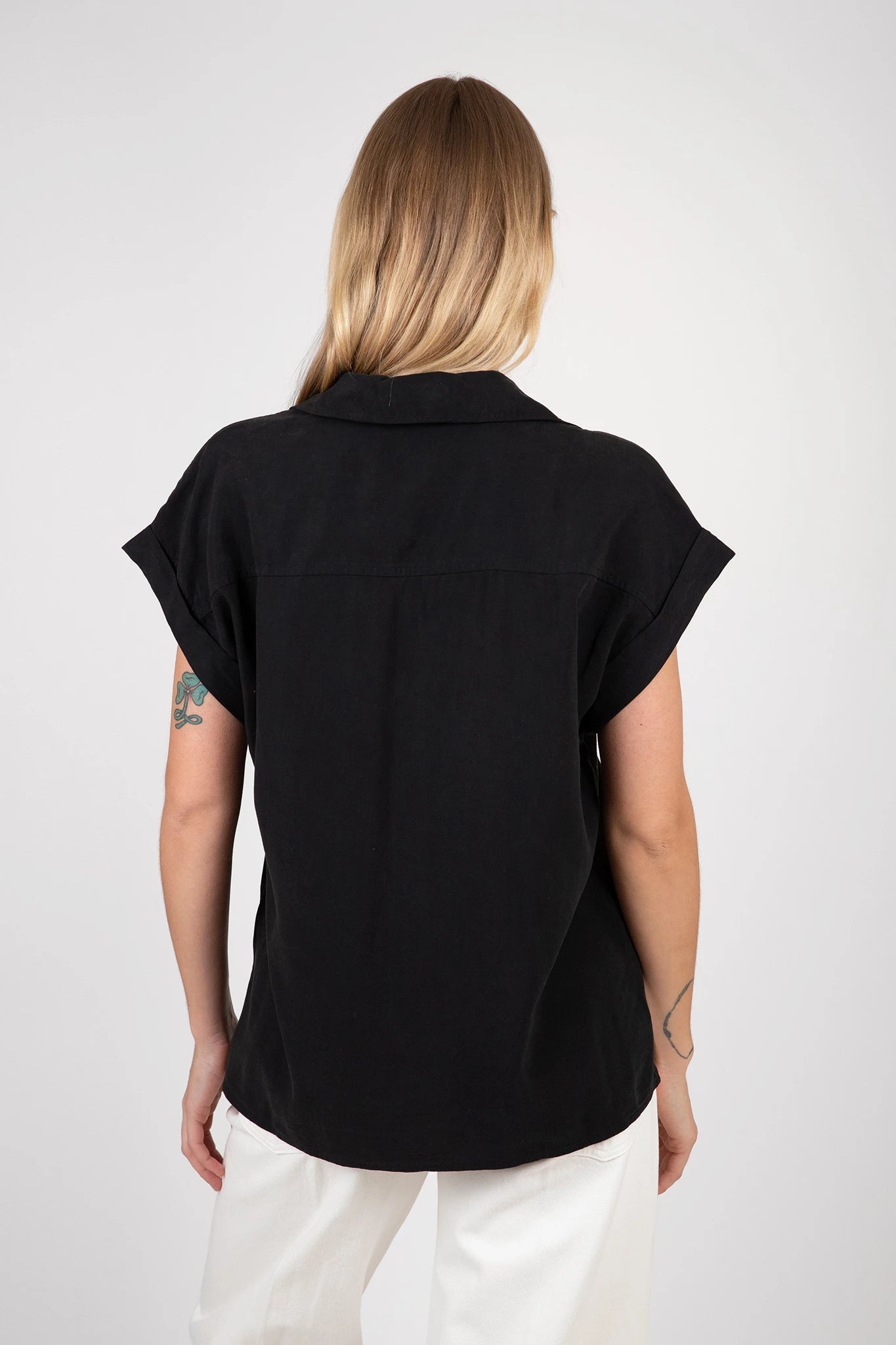 TWO POCKET SHORT SLEEVE SHIRT