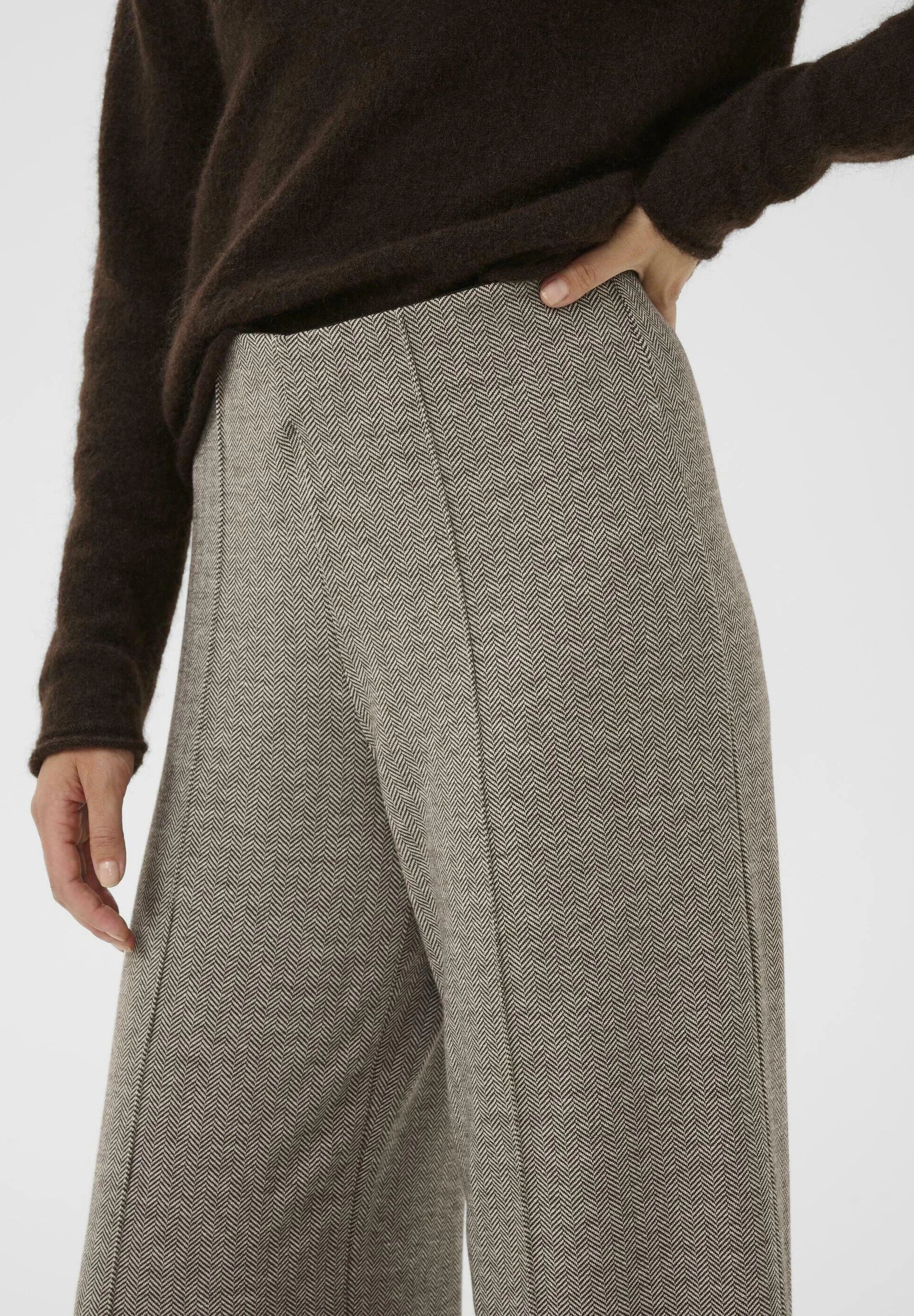 ILISAN PANT