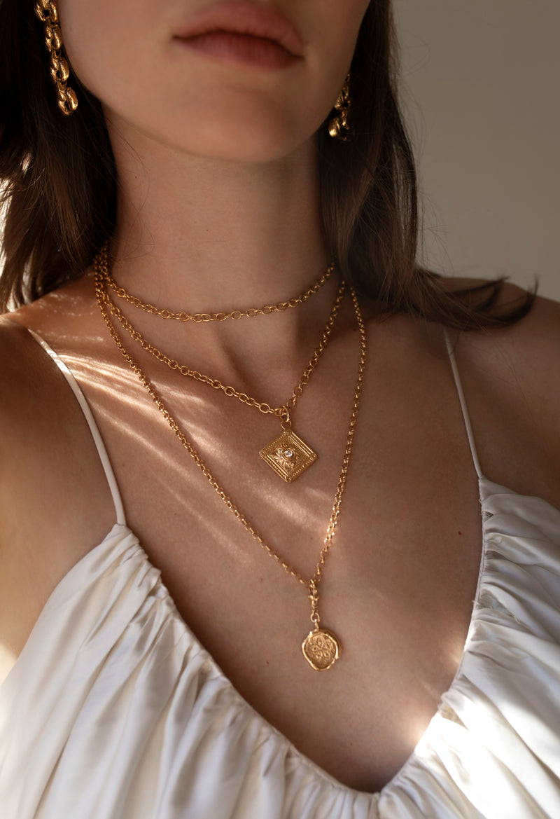 SILENT COMPASS NECKLACE GOLD