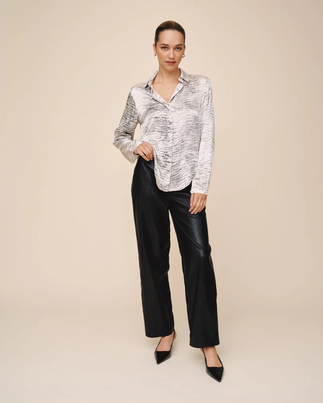 CLEAN HIDDEN PLACKET SHIRT