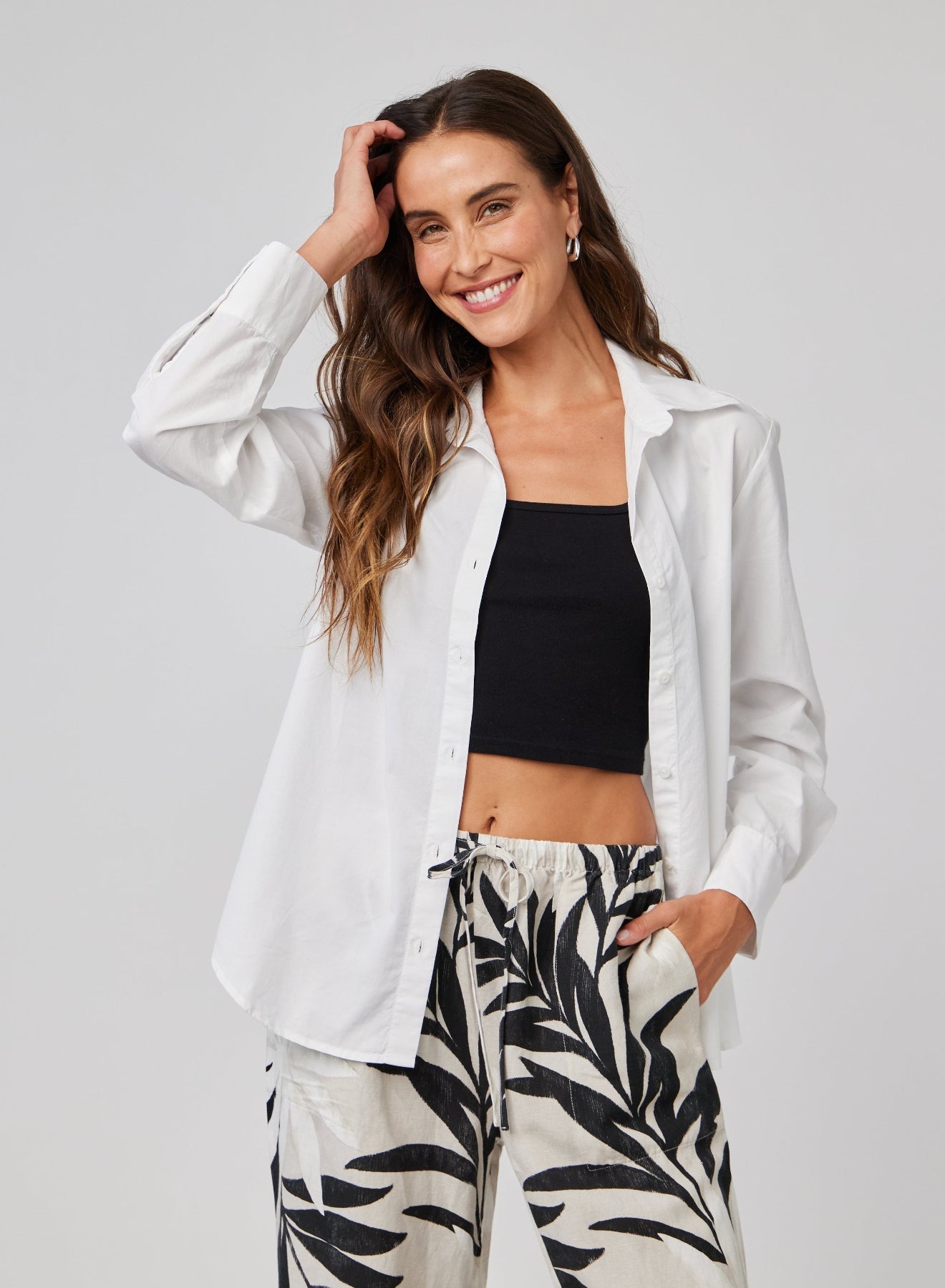 CLEAN WIDE COLLAR SHIRT