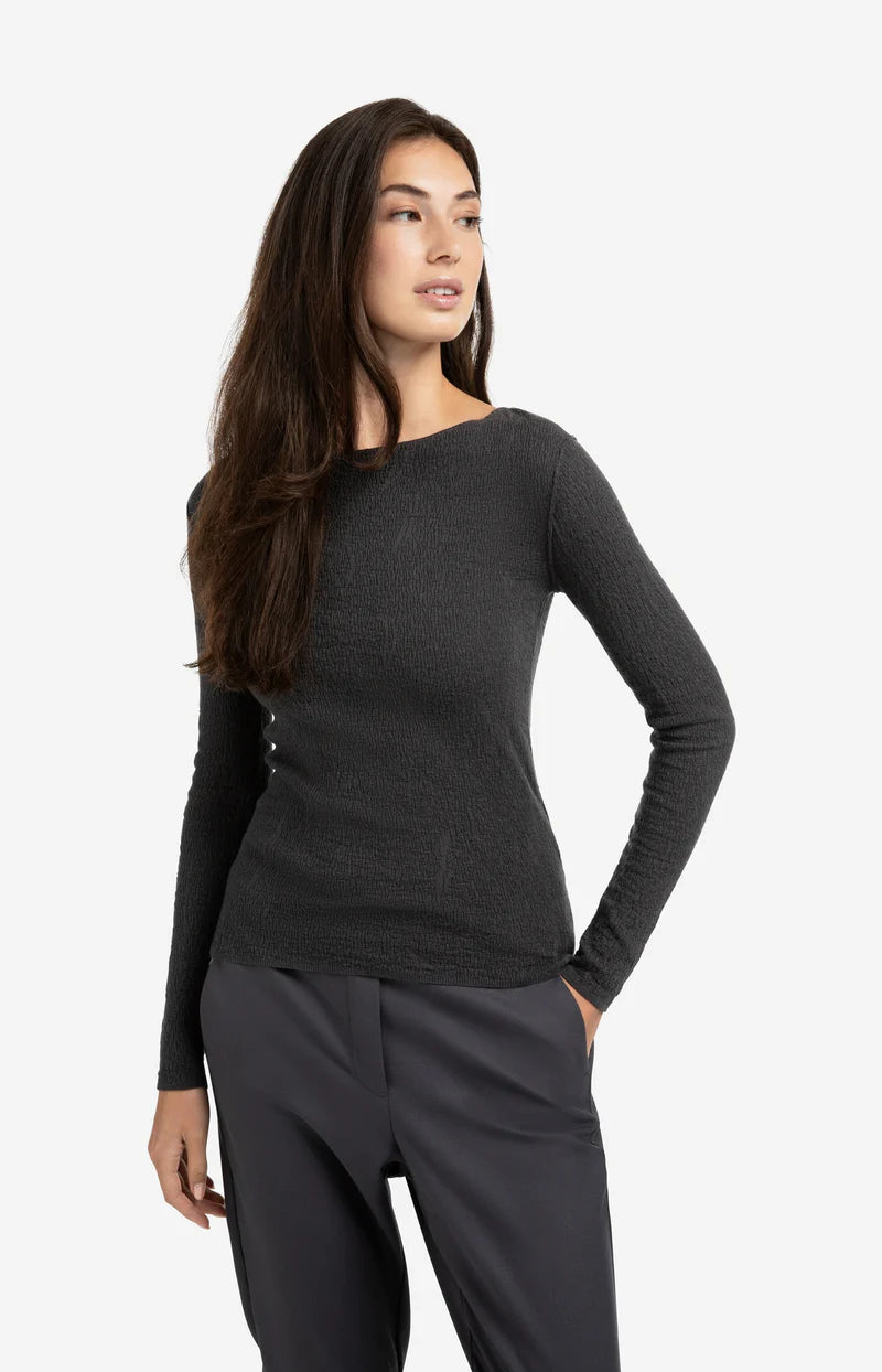 LIGHT STRUCTURED KNITTED TOP