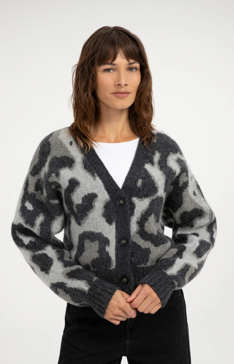 KNITTED CARDIGAN BATWING SLEEVES