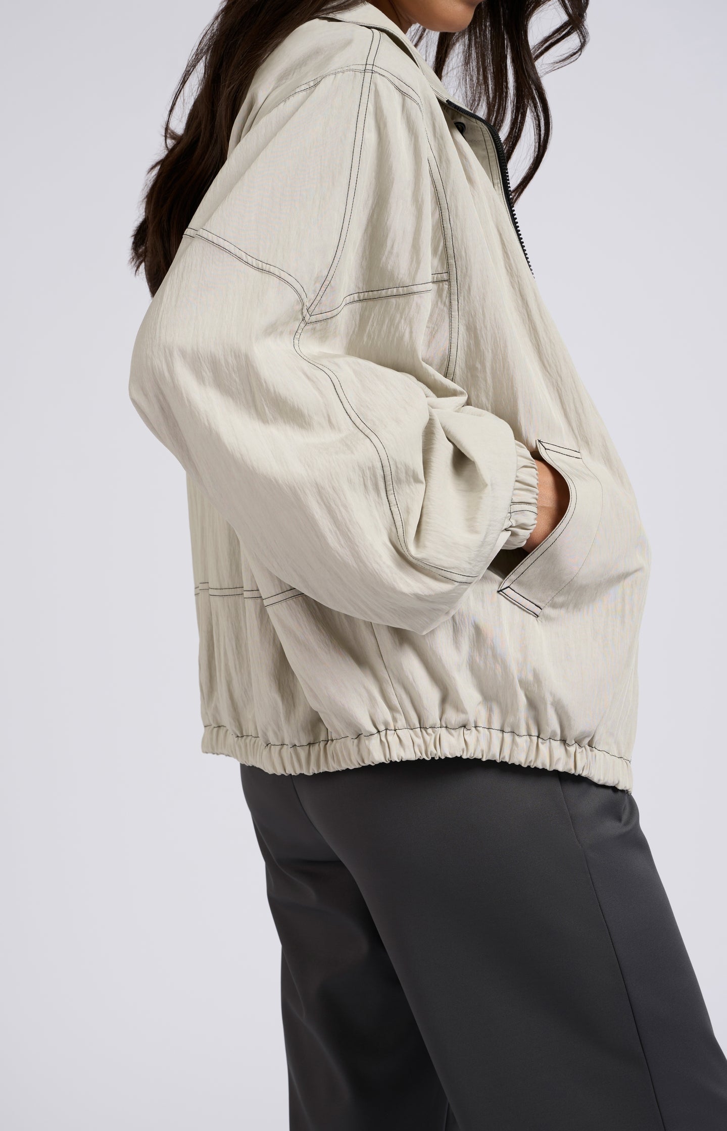 LIGHT WEIGHT OVERSIZED WOVEN JACKET