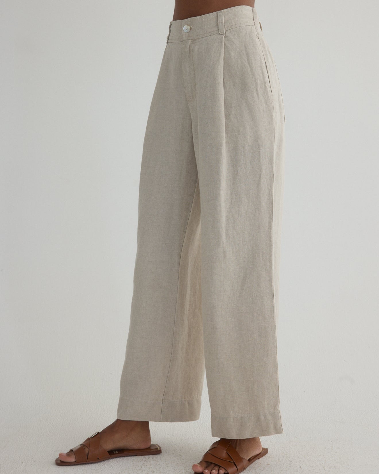PLEATED WIDE LEG ANKLE PANT
