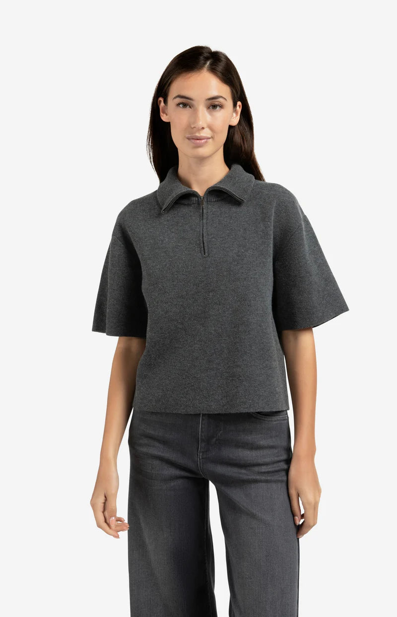 SHORT SLEEVE SWEATER WITH COLLAR