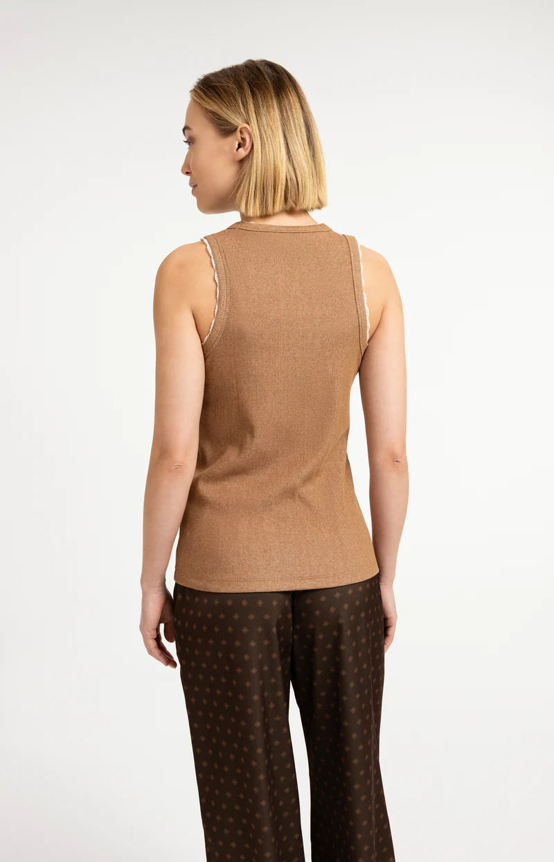 SINGLET W/ DELICATE LACE TRIM
