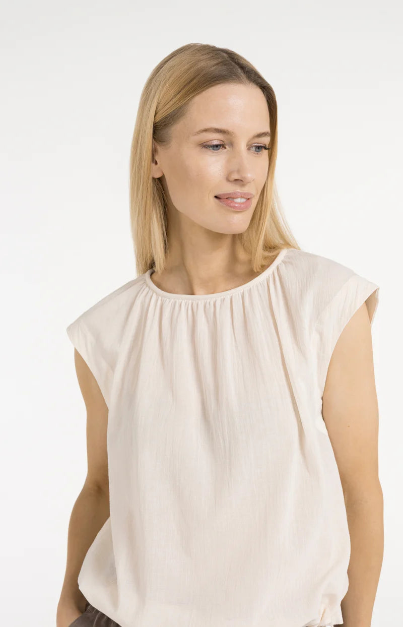 SLEEVELESS TOP W TUBE COLLAR