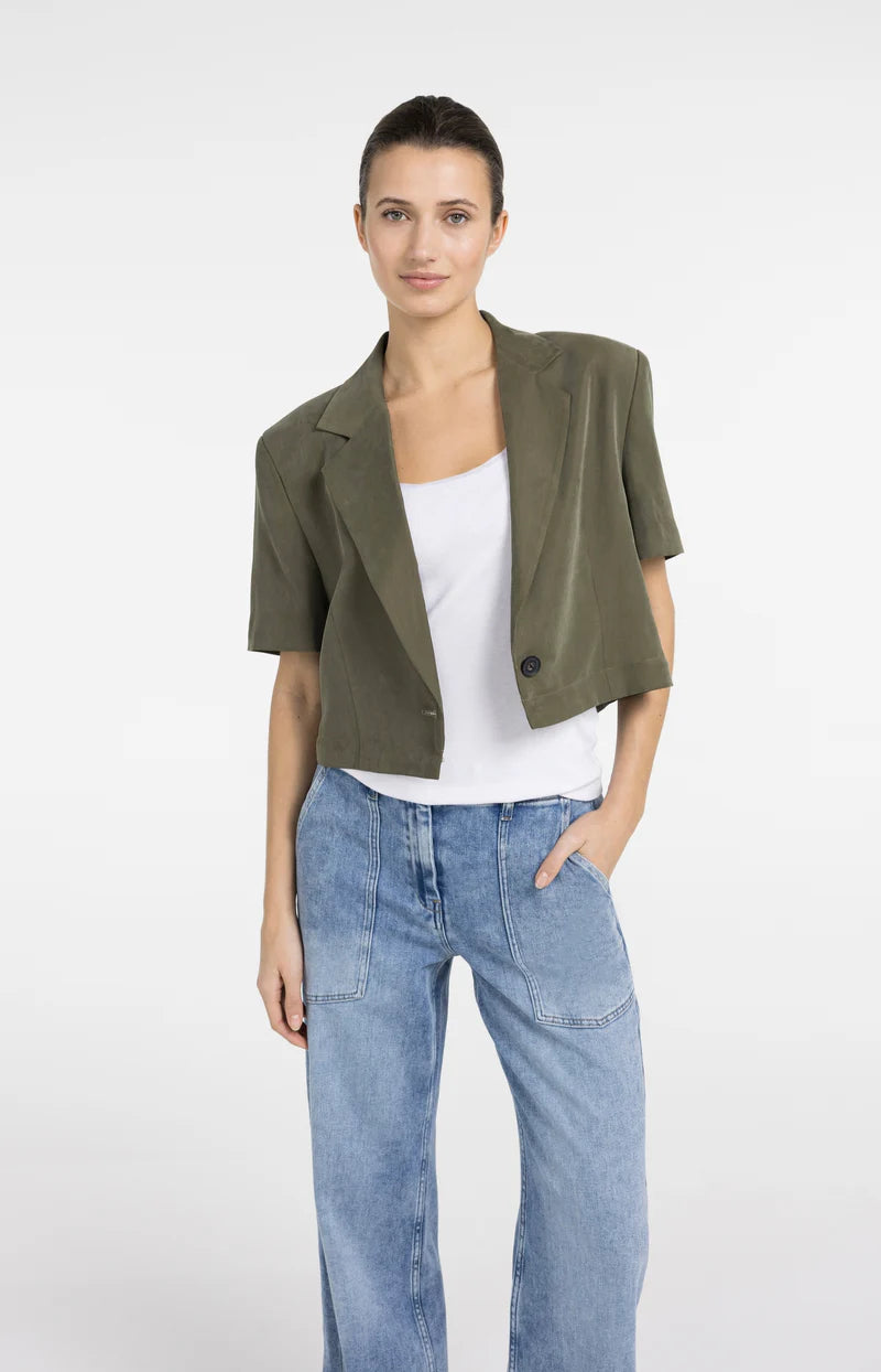 WOVEN SHORTSLEEVE BLAZER W DETACHABLE BOTTOM HEM