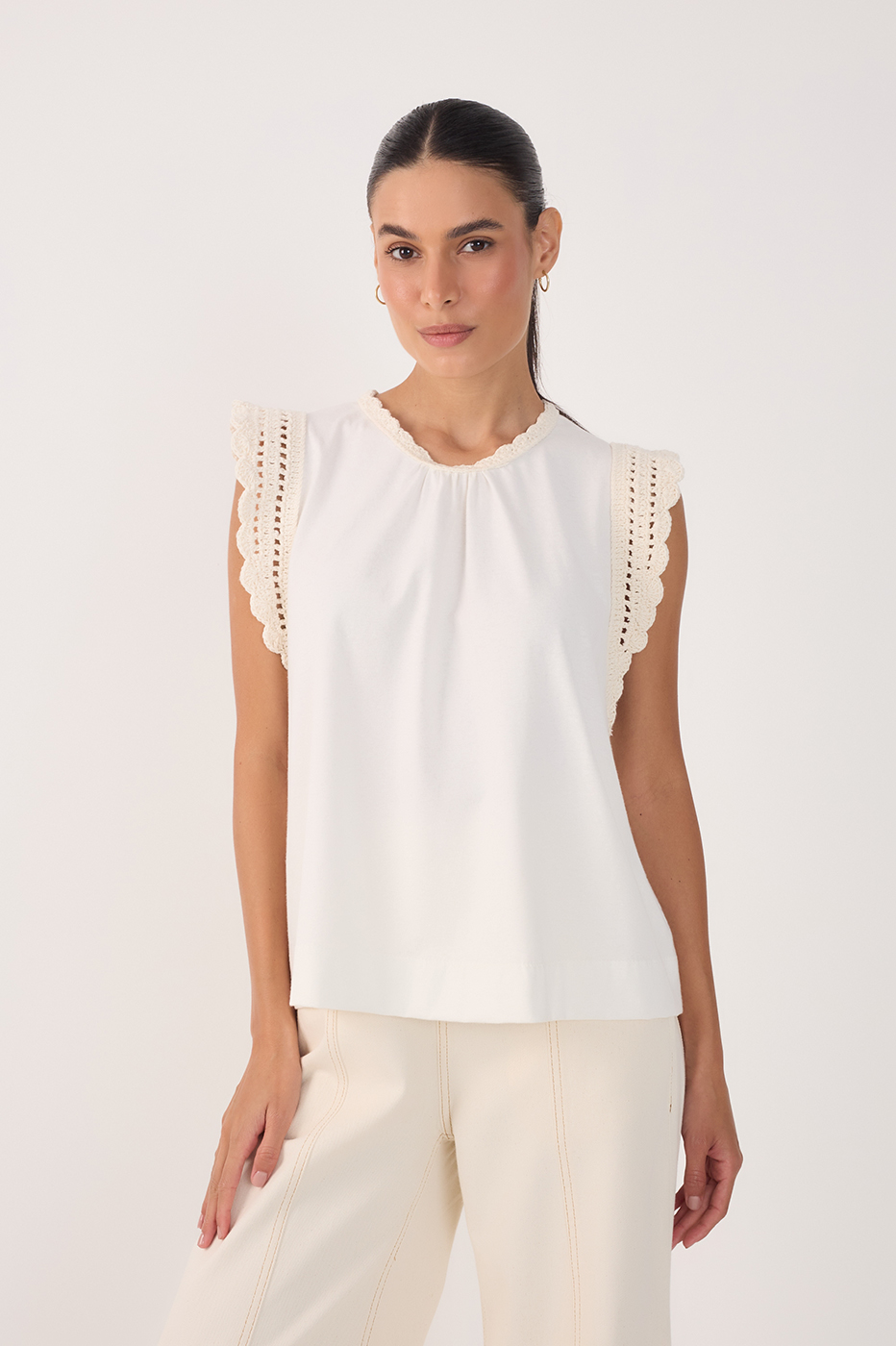 CROCHET DET SLEEVELESS TOP