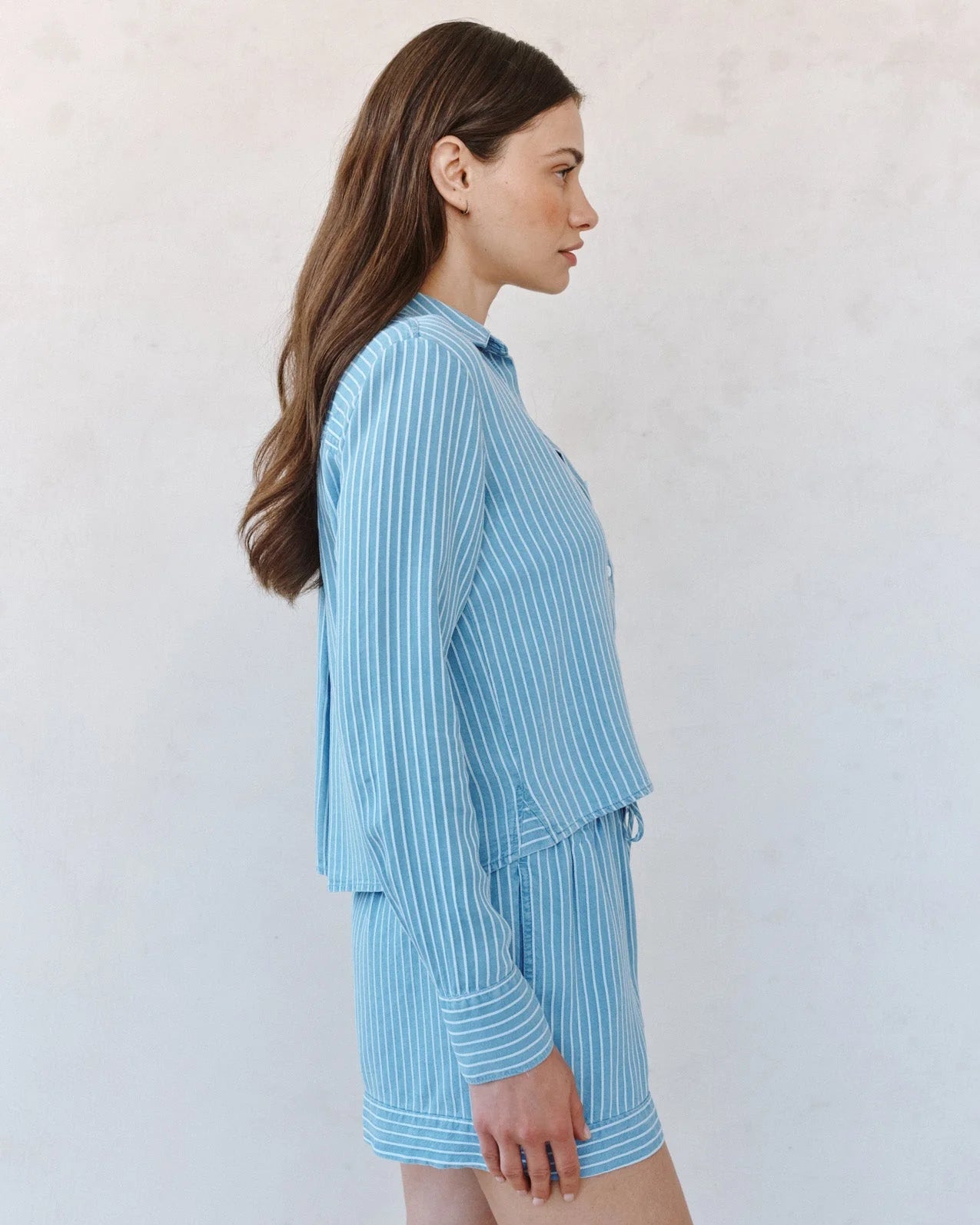 MIXED STRIPE BUTTON DOWN SHIRT
