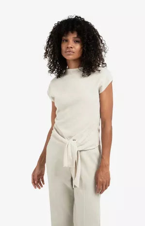 SLEEVELESS SWEATER W/ SEQUINS