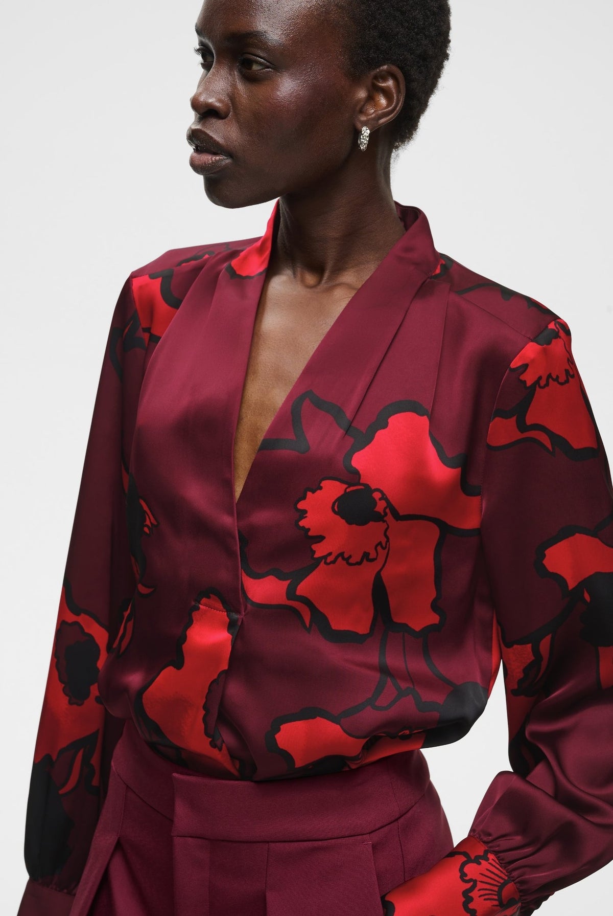 InWear Dawniw V-neck satin blouse in burgundy red floral poppy print