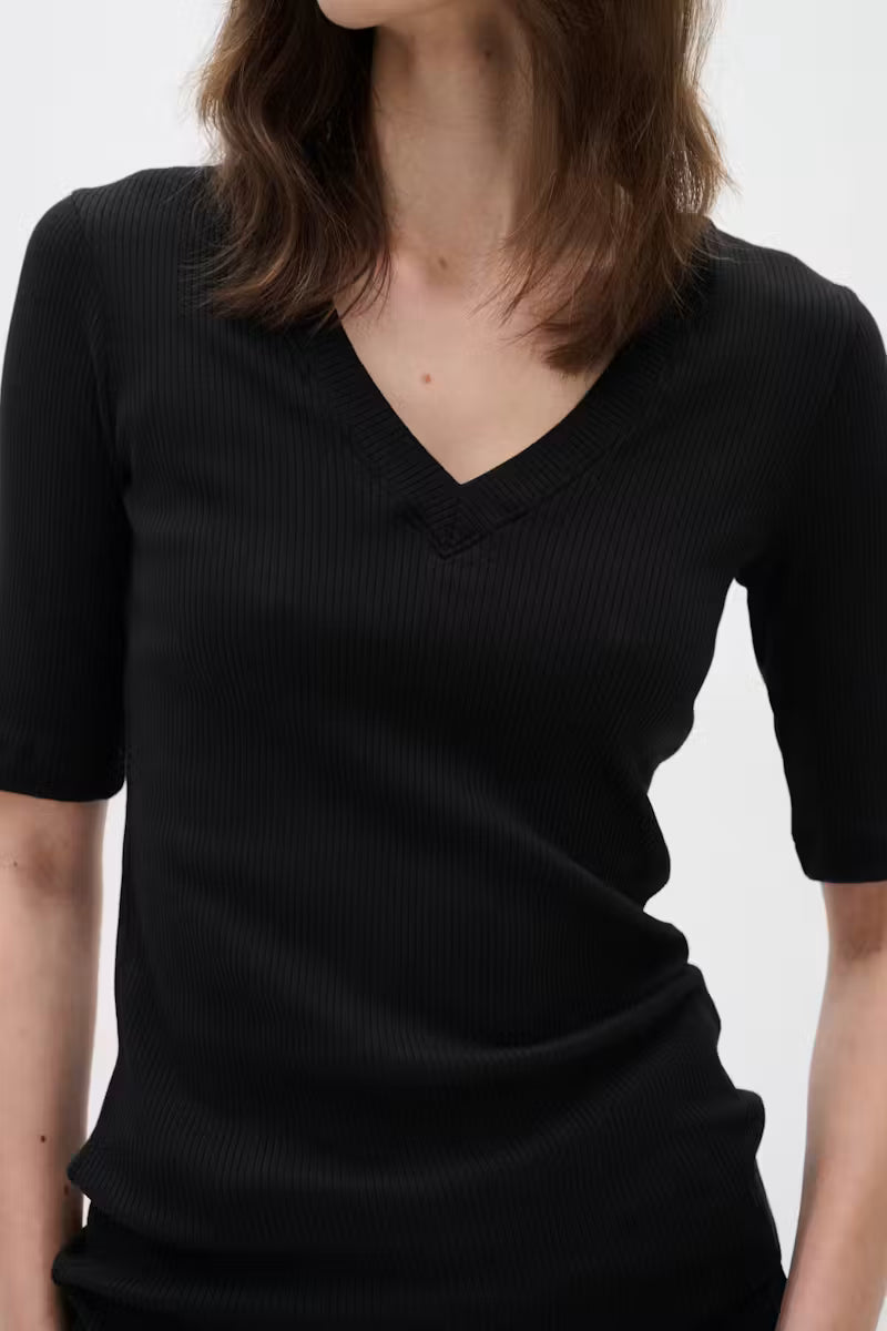 DAGNA T-SHIRT