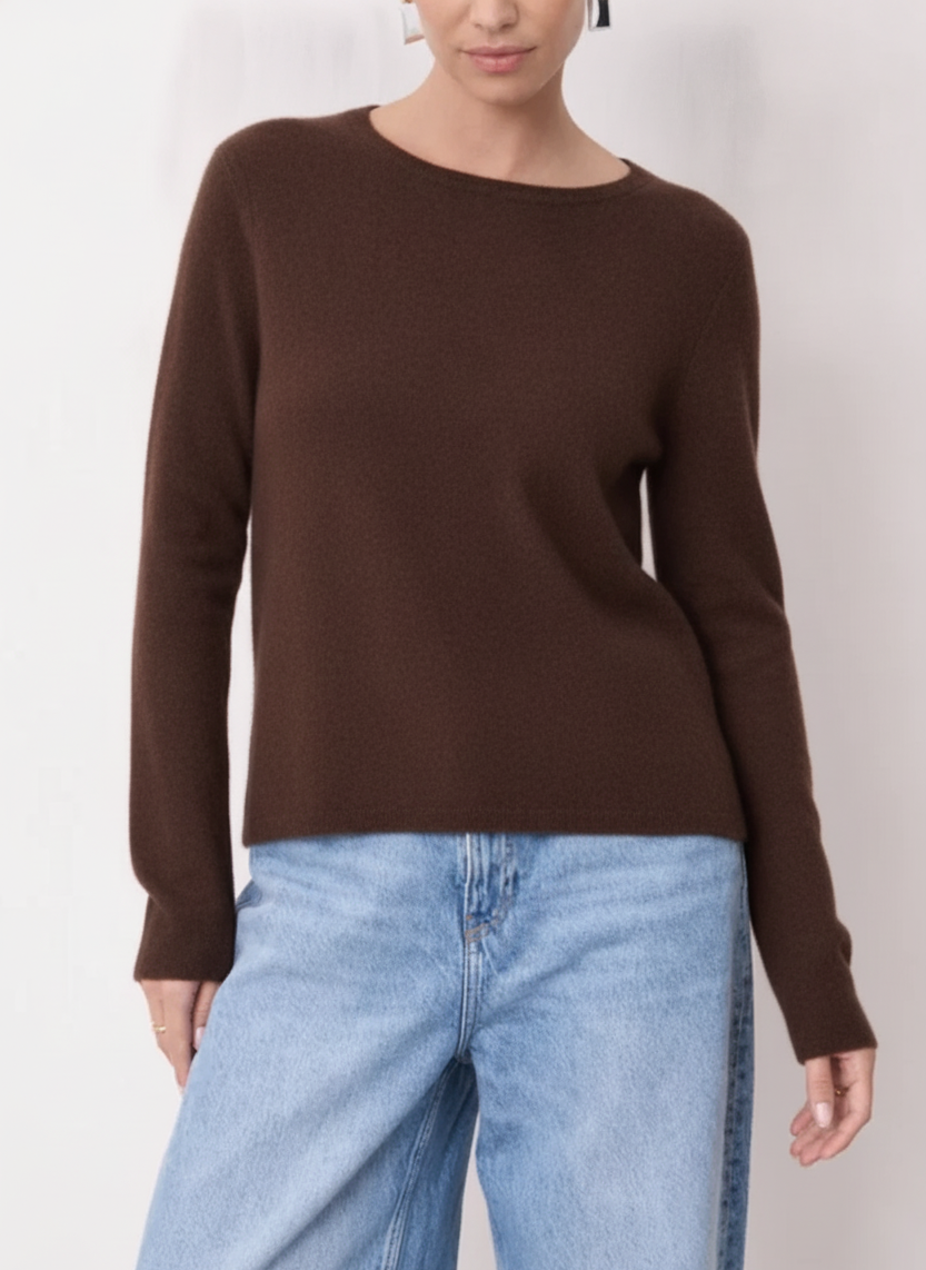 NOTSHY Becka brown crewneck cashmere sweater with long sleeves, paired with light blue jeans