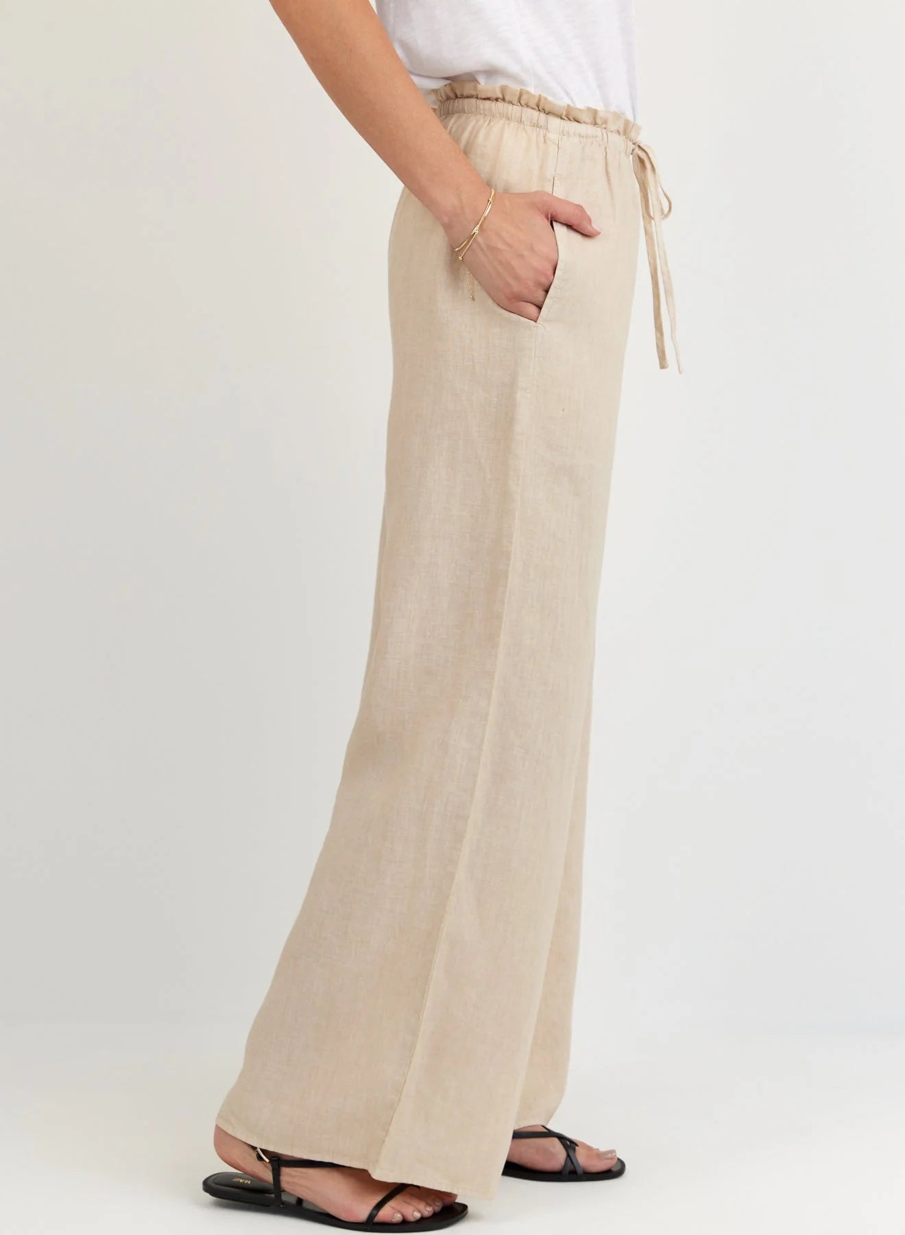 RUFFLE WAIST LEG PANT