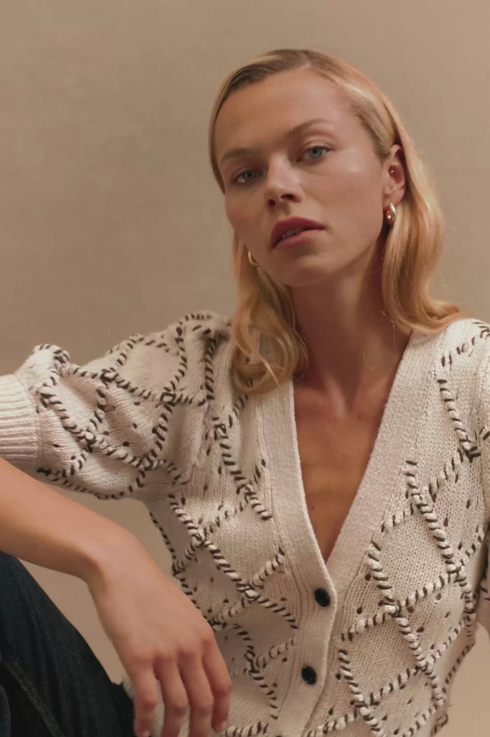 ISLA SWEATER