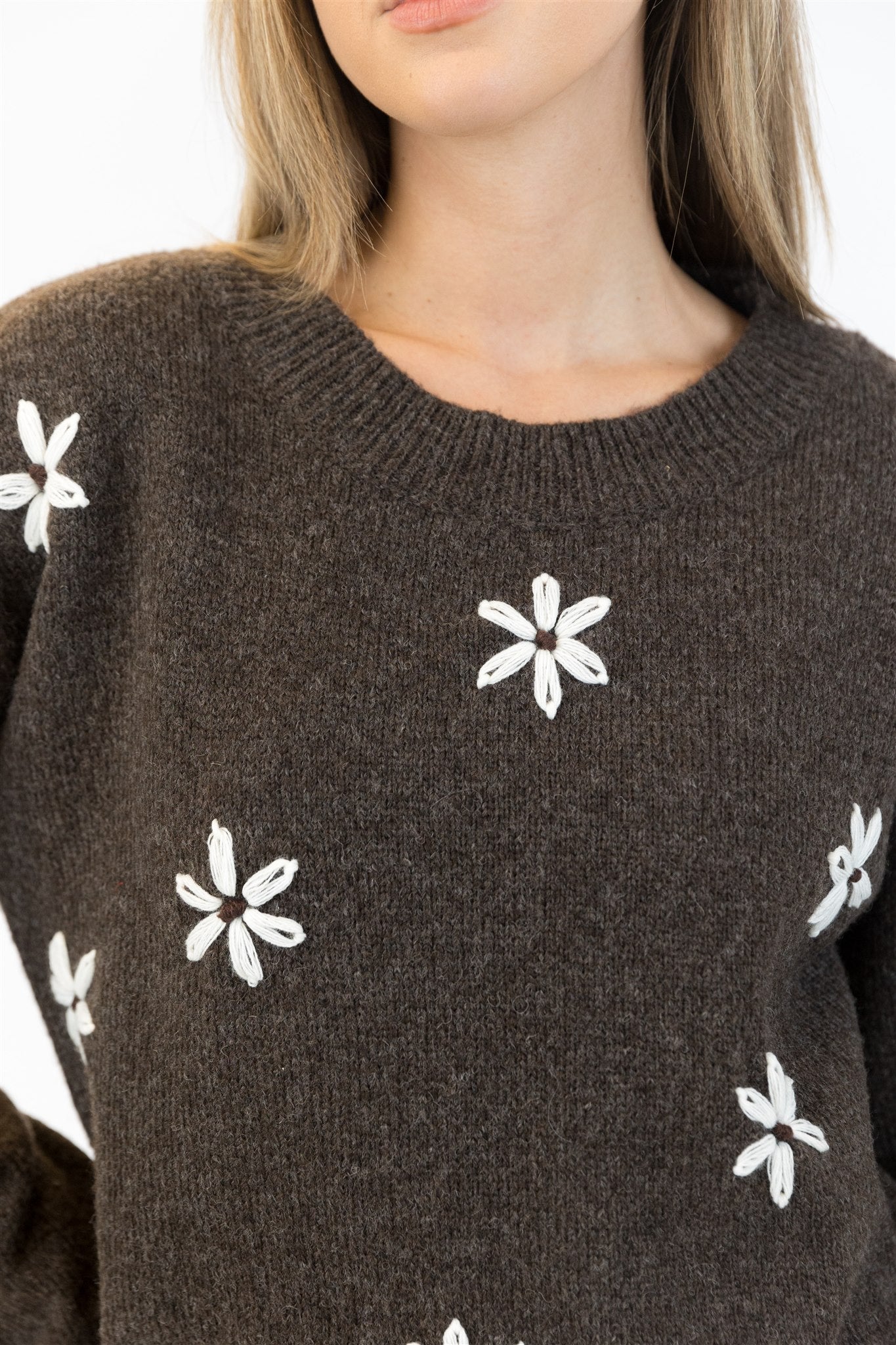AIDEN DAISY CREWNECK PULLOVER