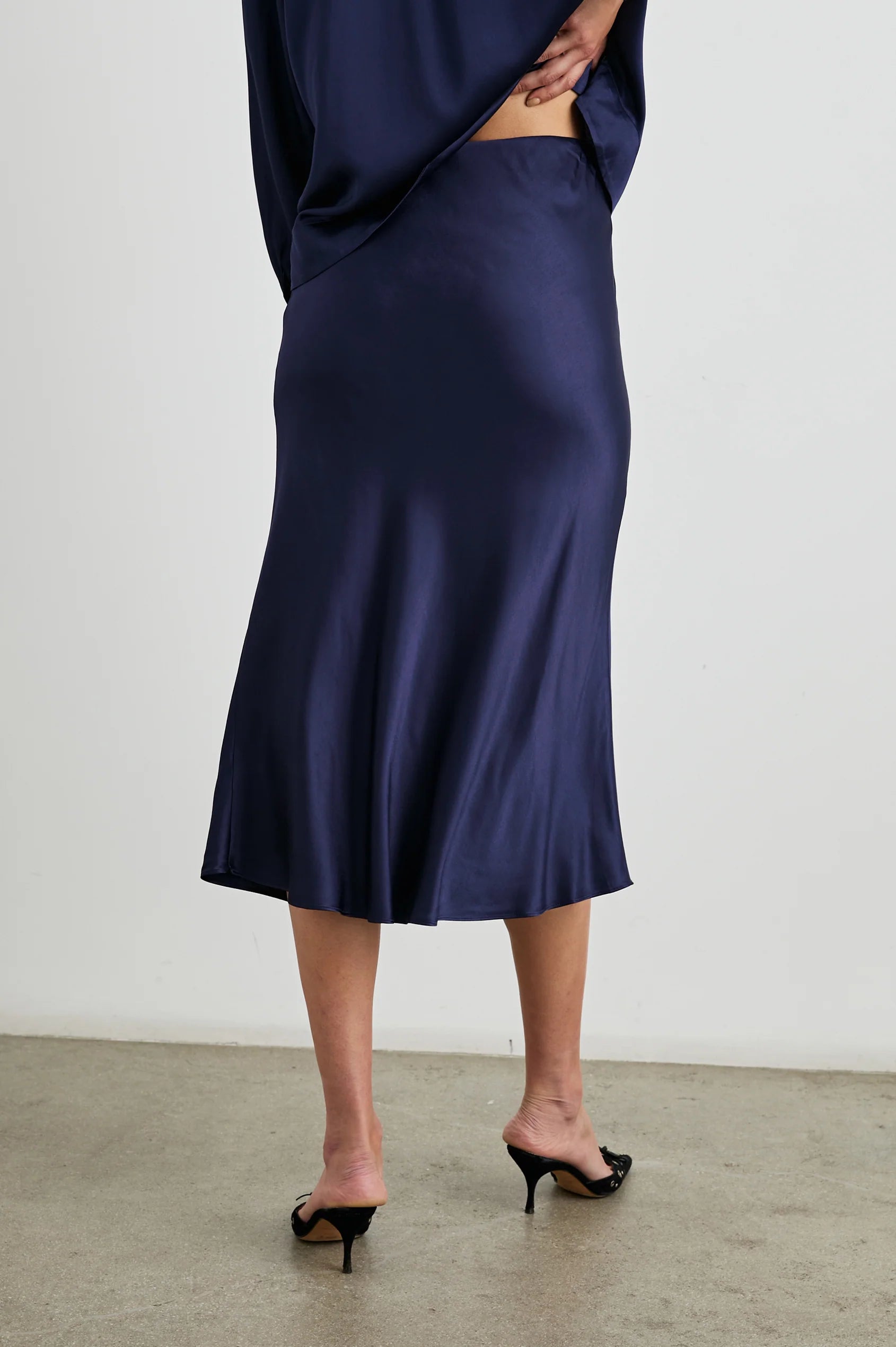 ANYA SKIRT