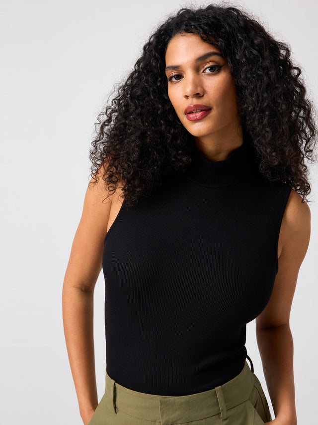 ESSENTIAL SLEEVELESS MOCK NECK