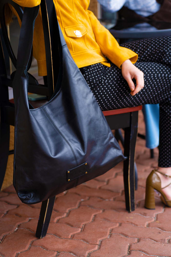 KNOT LEATHER TOTE BAG