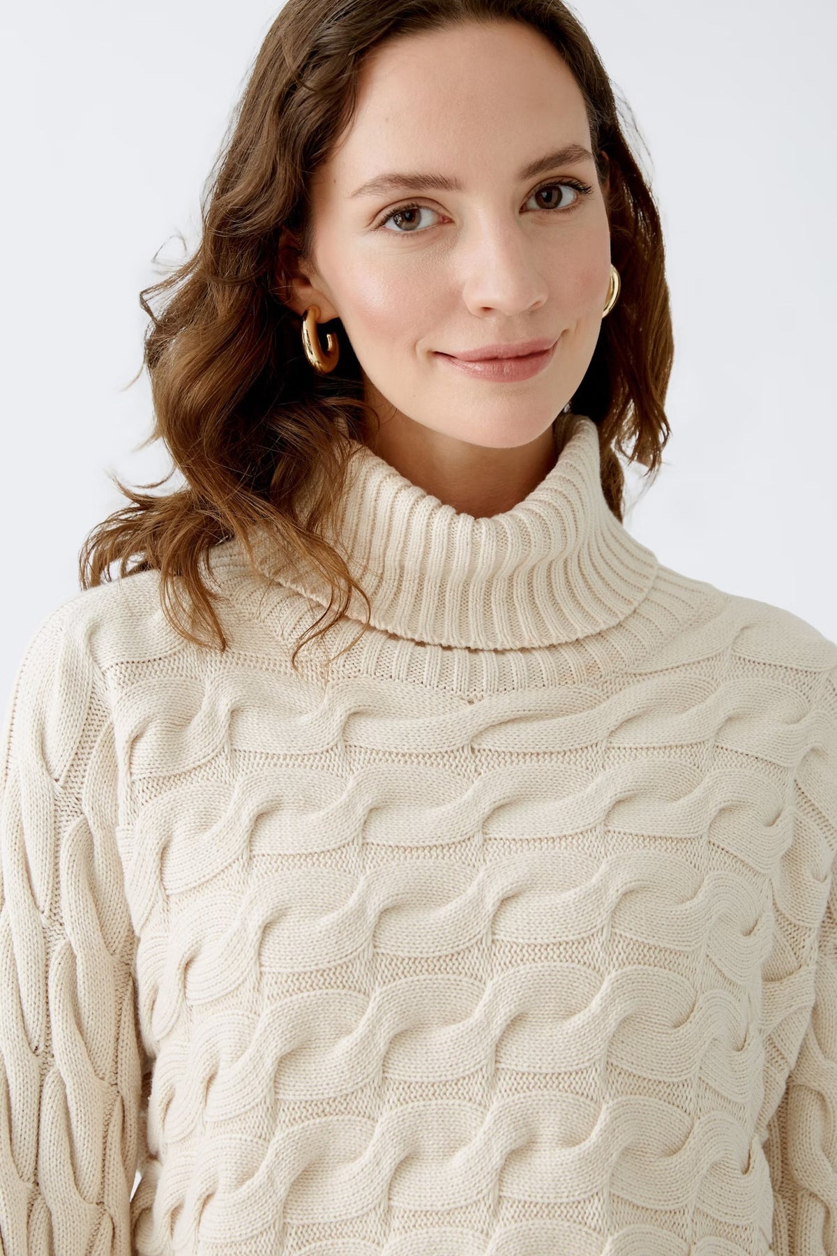 TURTLE NECK SWEATER