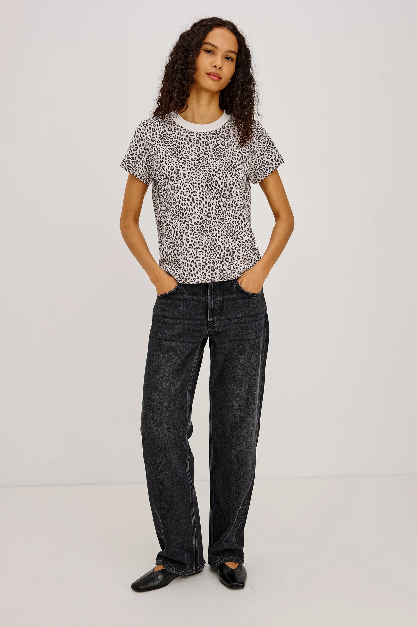 Rails Girlfriend Tee in white leopard print with crew neck and short sleeves