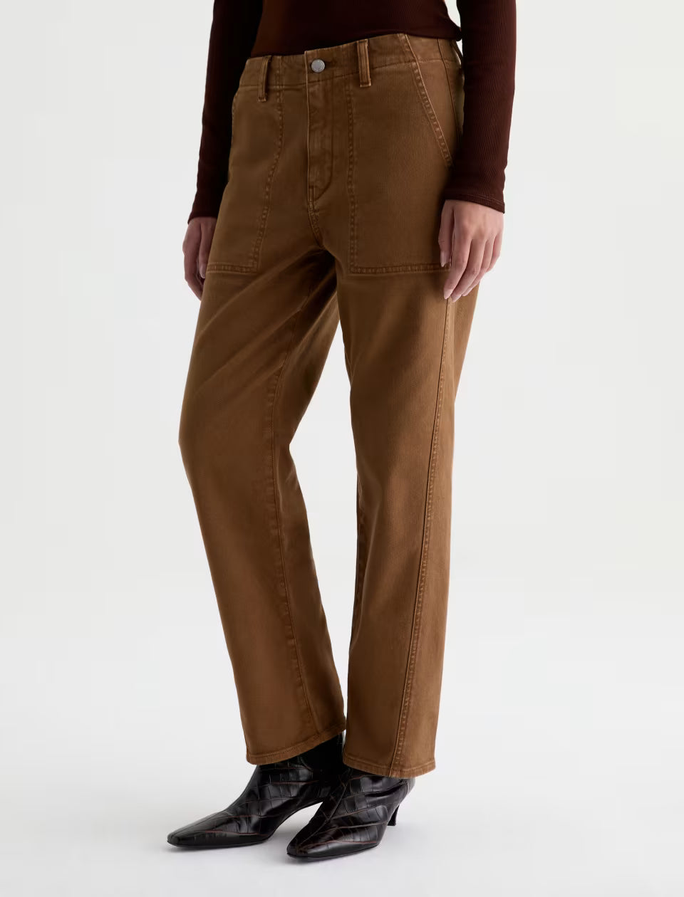 AG Analeigh straight-leg pants in sulfur bronze with patch pockets and button closure