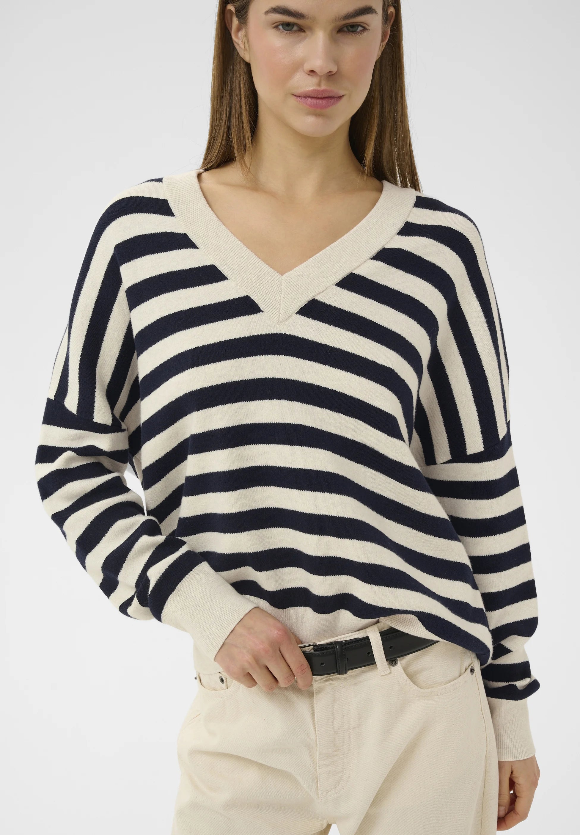 FOSTER VNECK SWEATER