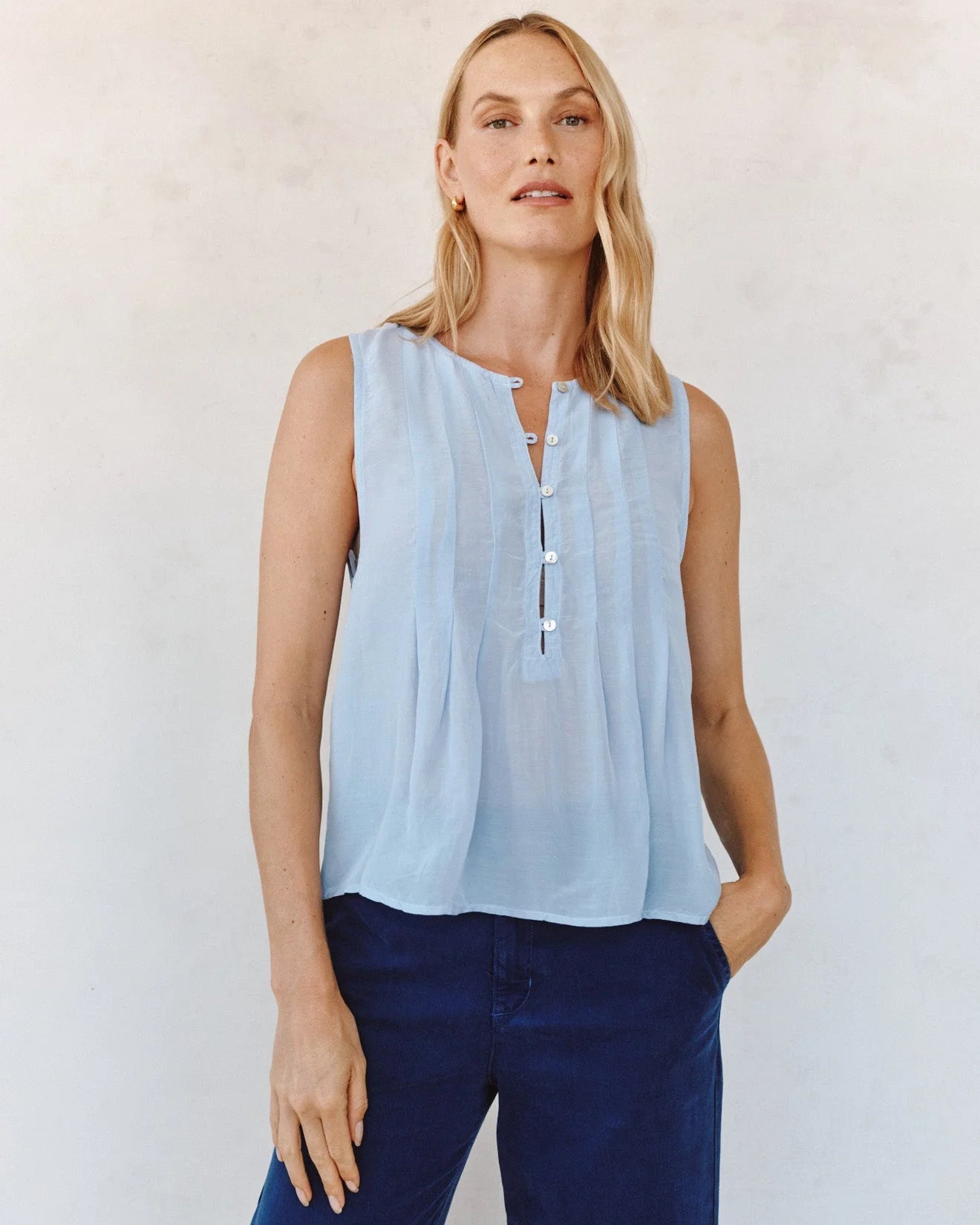 SLEEVELESS PINTUCK PULLOVER