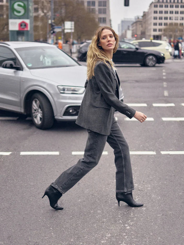 BABETH BLAZER