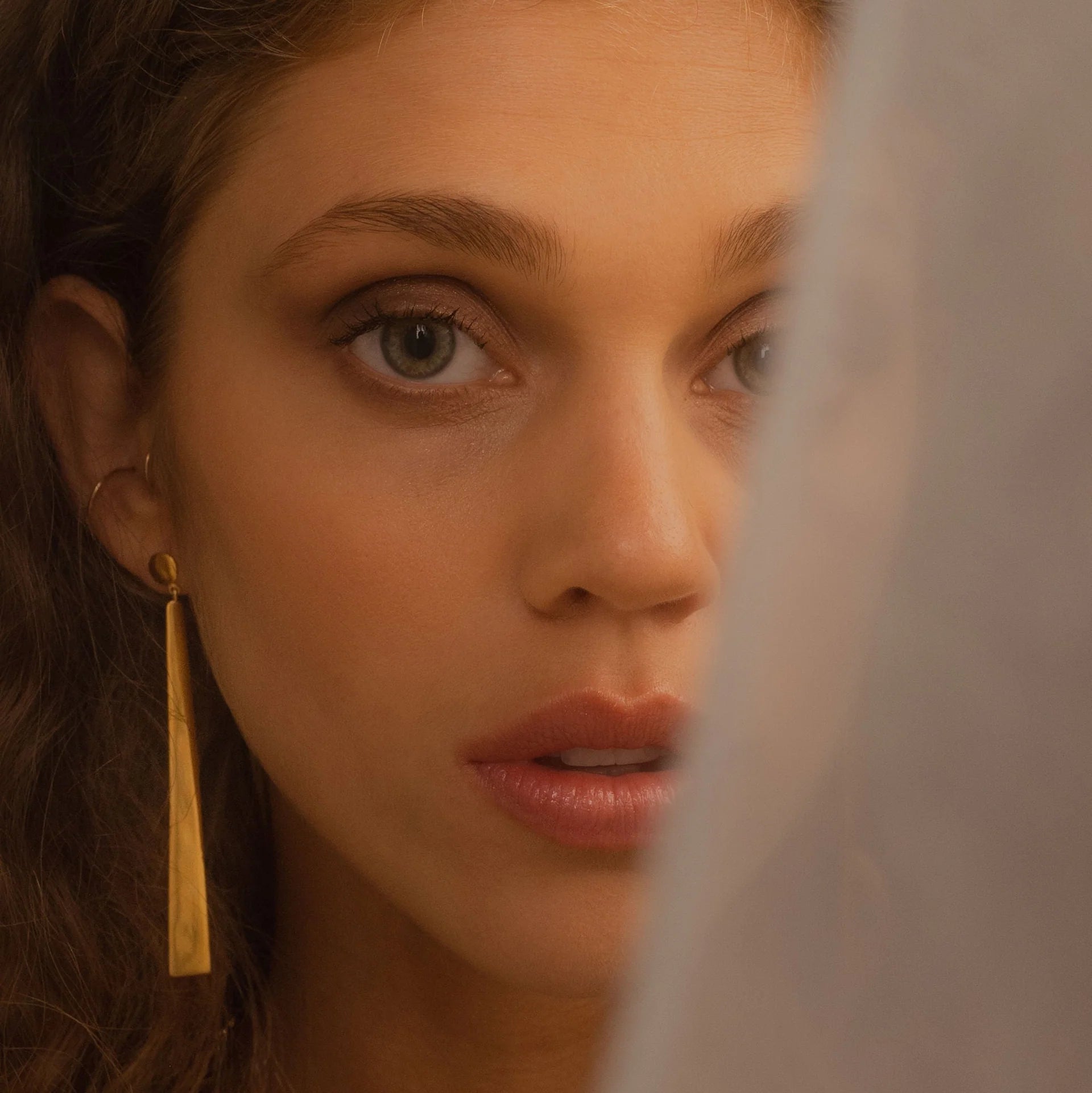 TAPERED GOLD DROP EARRINGS