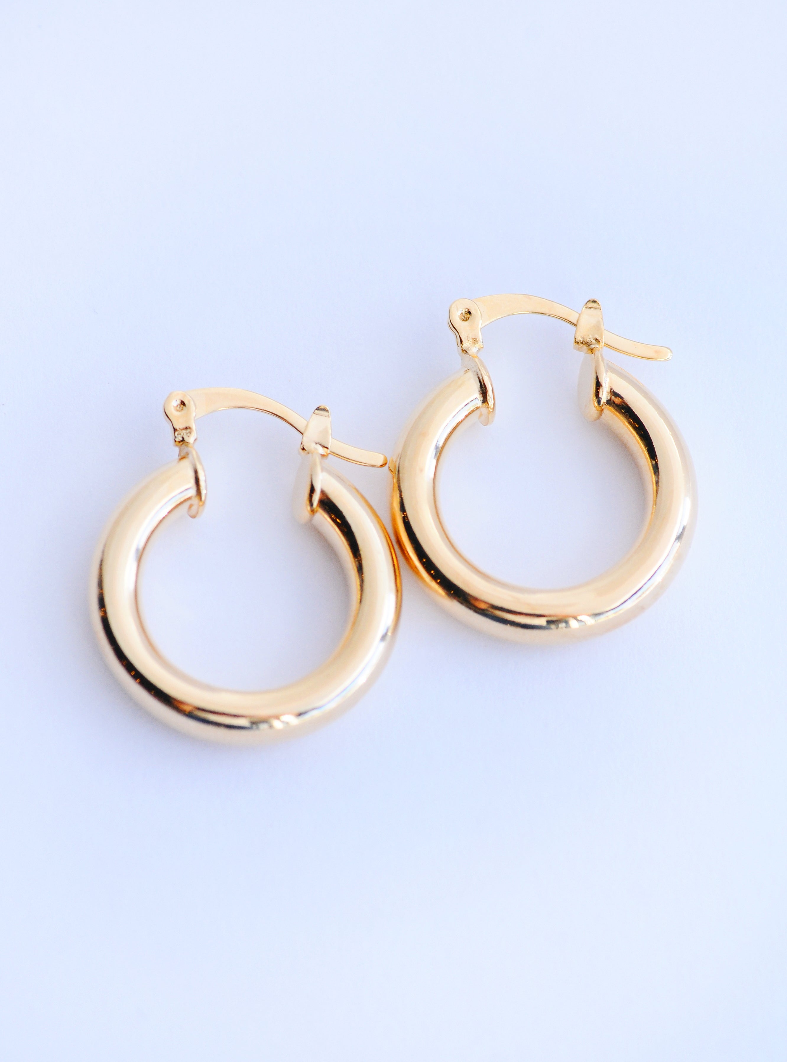 MINI GOLDIE HOOPS