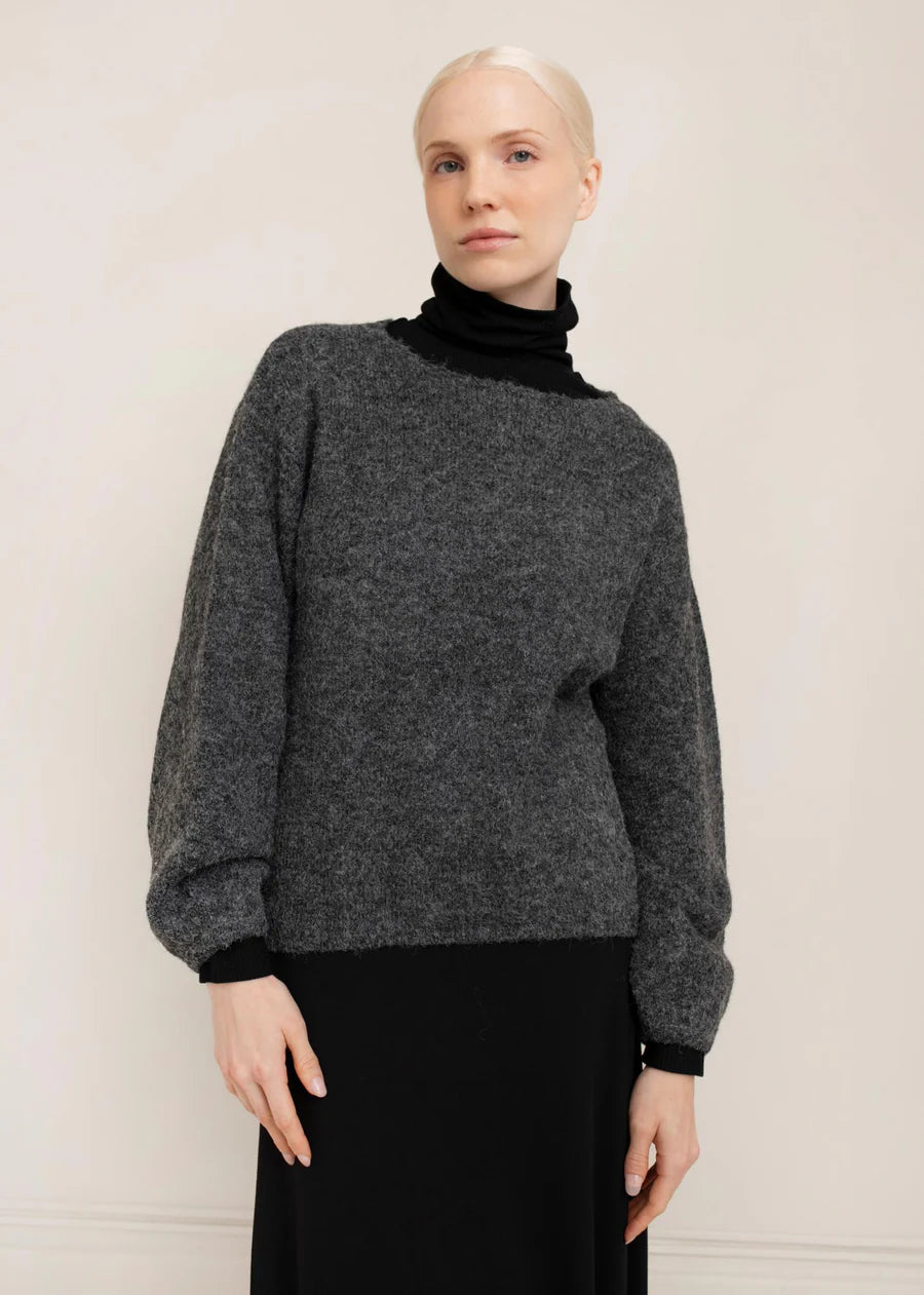 FREYA SWEATER