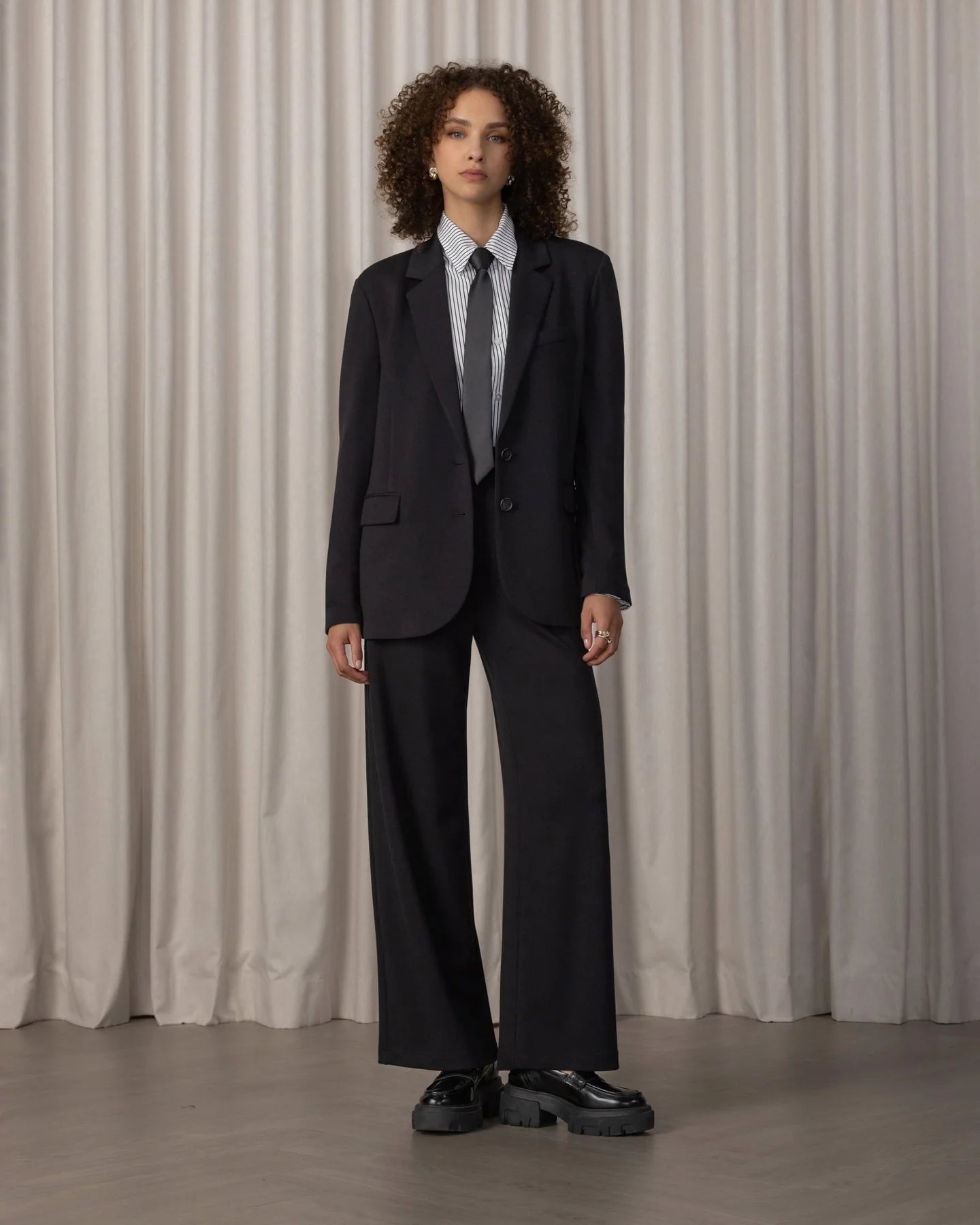 SERENE TIMELESS BLAZER