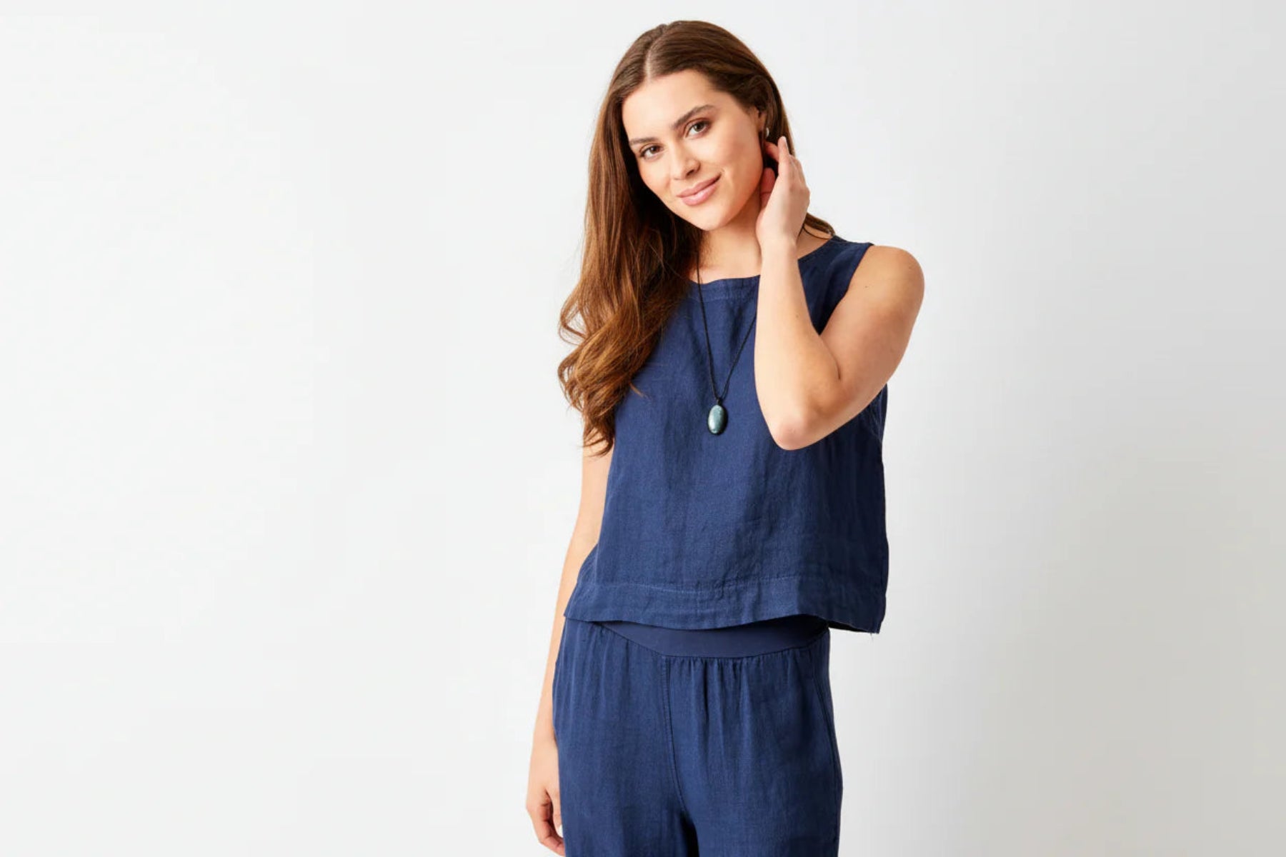 SYLVIANA LINEN ROUND NECK FLARED SLEEVELESS TOP