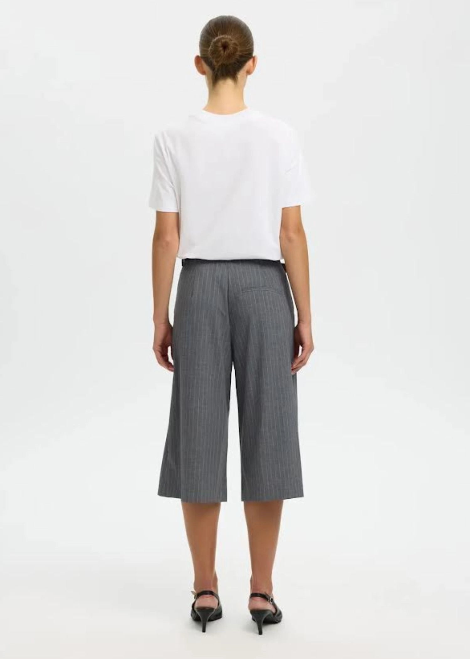 TONIA HW LONG SHORTS