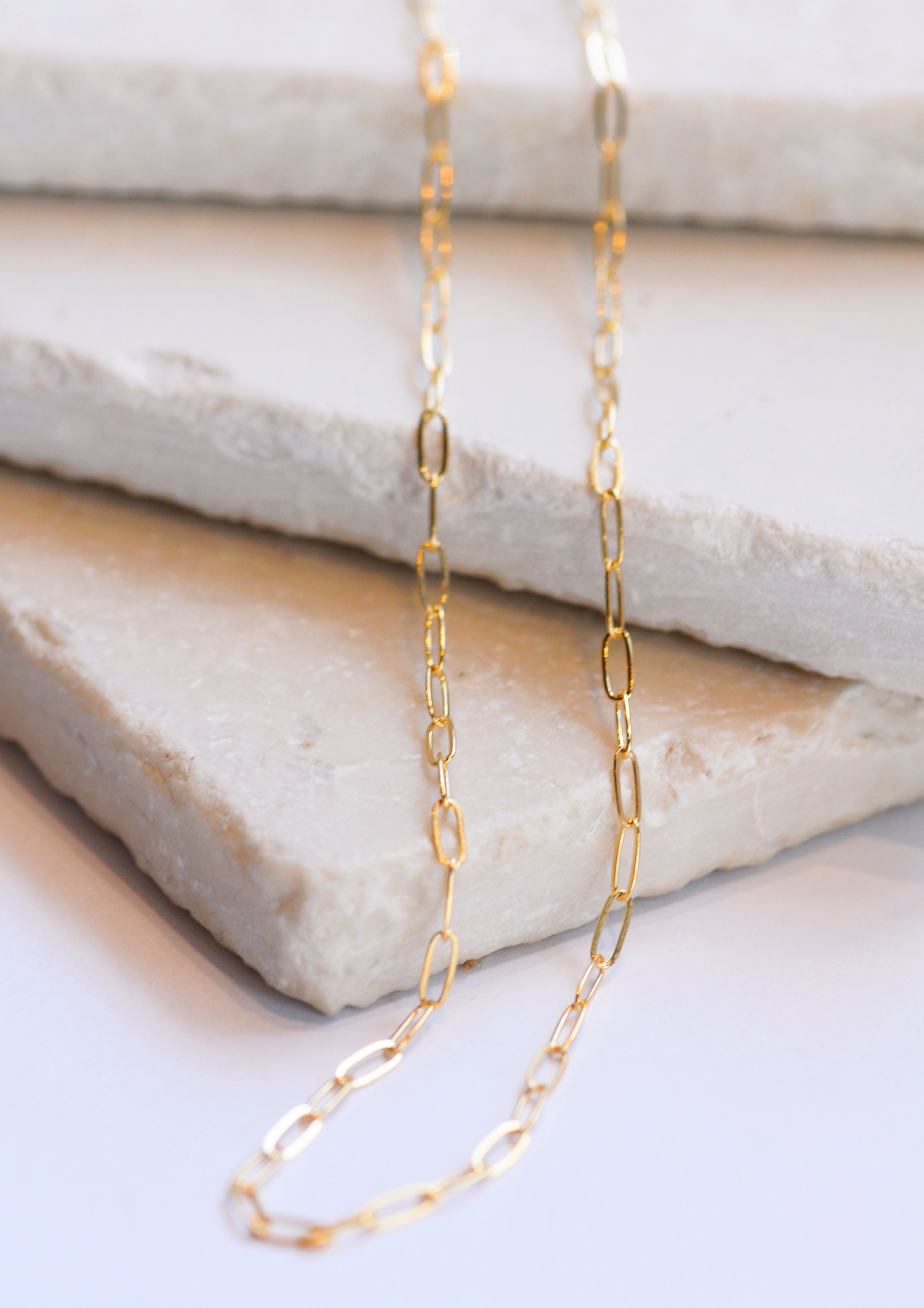 SLOAN NECKLACE - GOLD