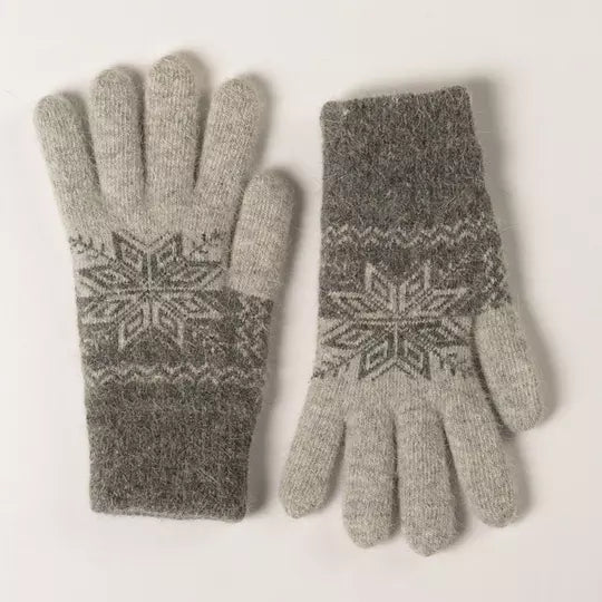 Lyla & Luxe light grey knit gloves with Fair Isle snowflake pattern, full finger