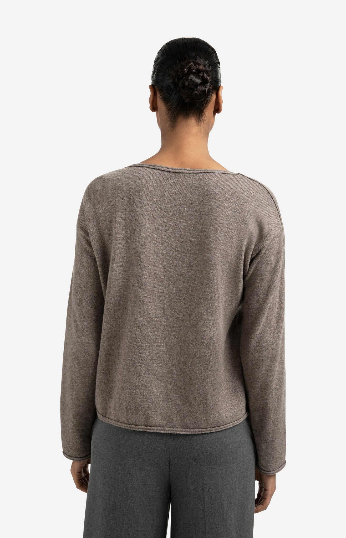 BOATNECK SWEATER WITH FRINGES