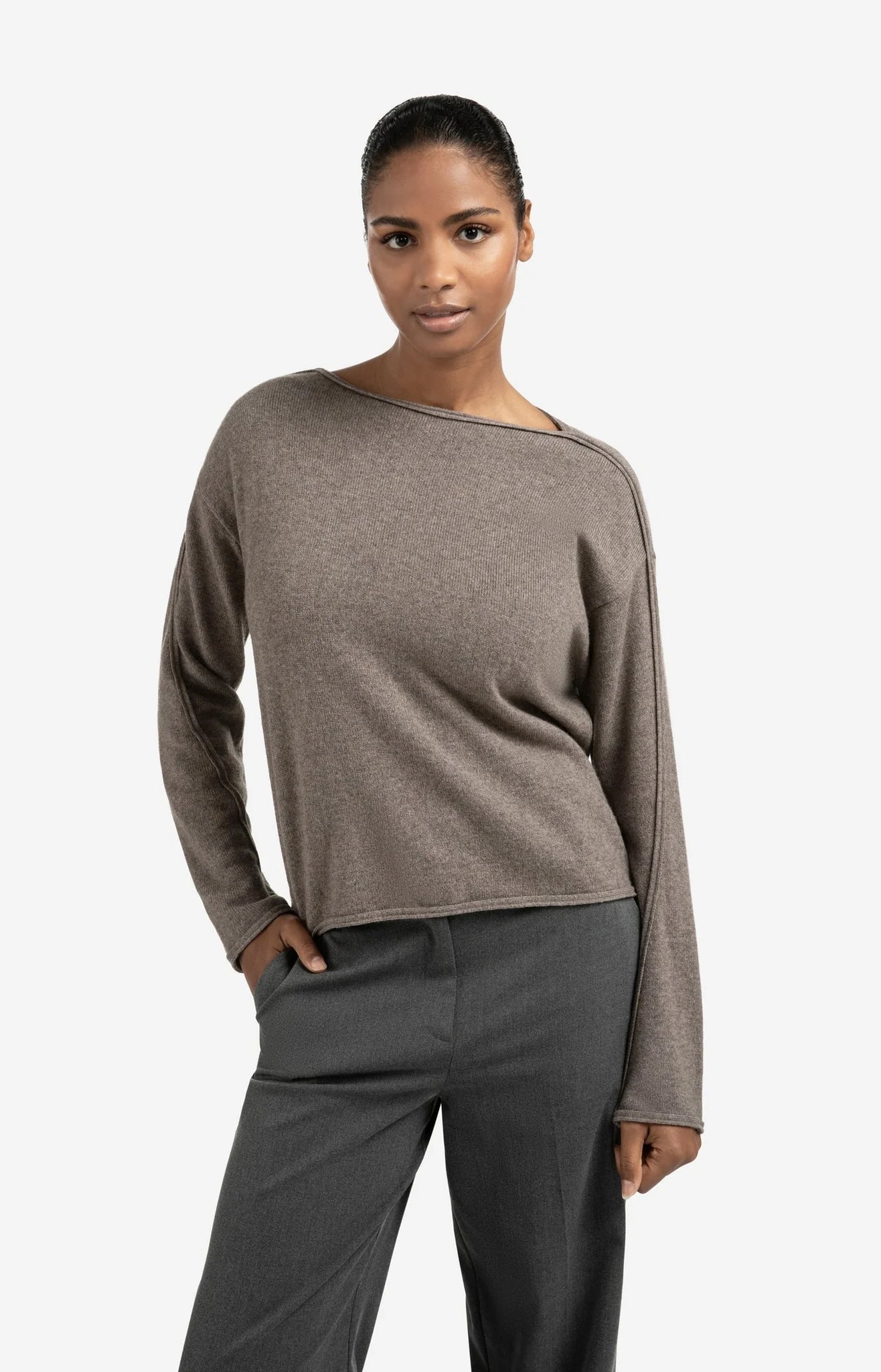 BOATNECK SWEATER WITH FRINGES